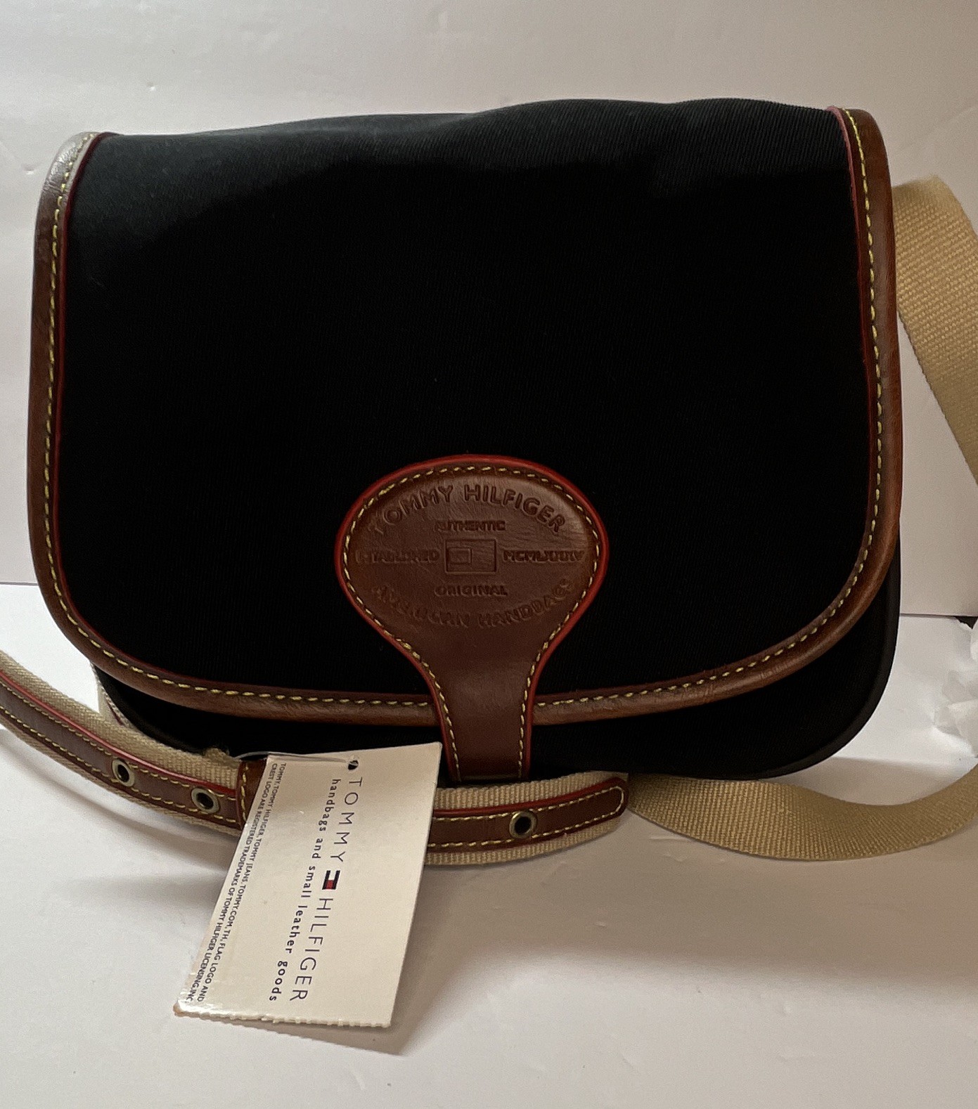 Tommy Hilfiger Black Crossbody Bag Buckle Closure Gold Hardware Red Lining