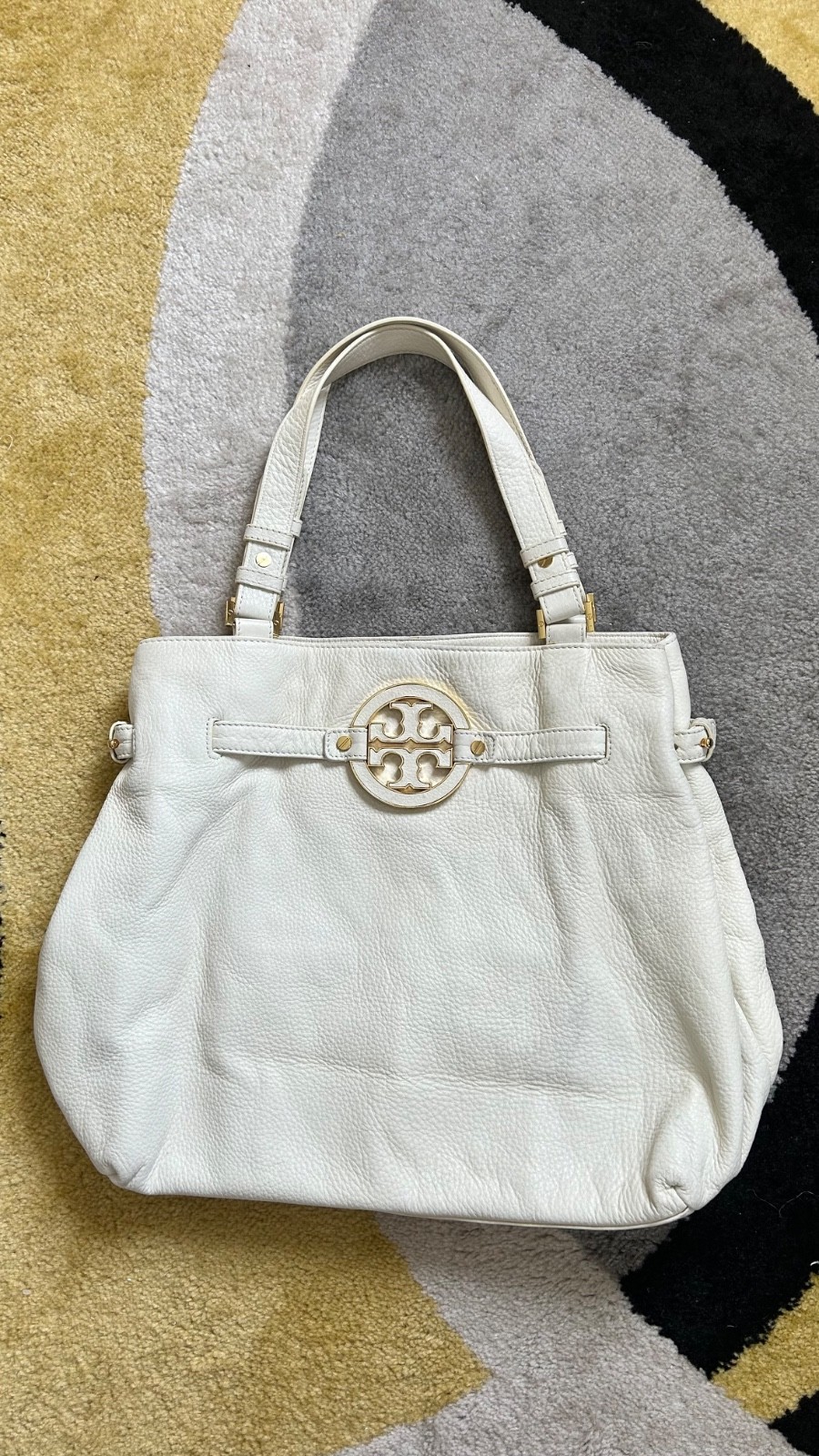 Tory Burch Amanda Slouchy Tote Off-White Pebbled Leather Gold Logo Shoulder Bag