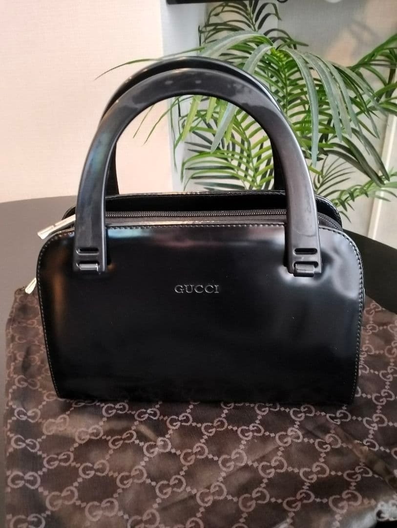 GUCCI Black Patent Leather GG Top Handle Bag Italy Dust Bag Women 26cm Vintage