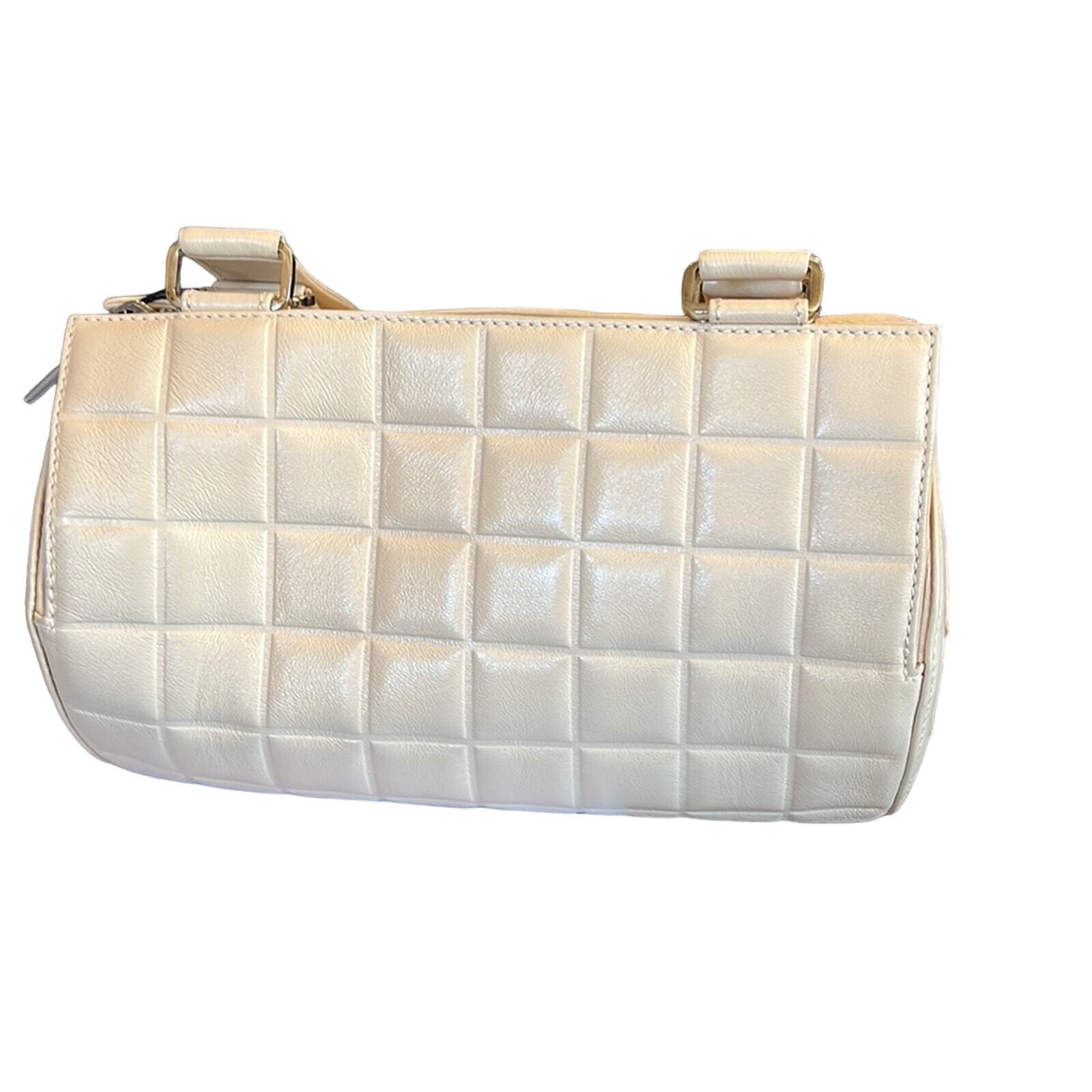 🔥🔥Gorgeous Chanel Chocolate Bar Cylinder Handbag🔥🔥