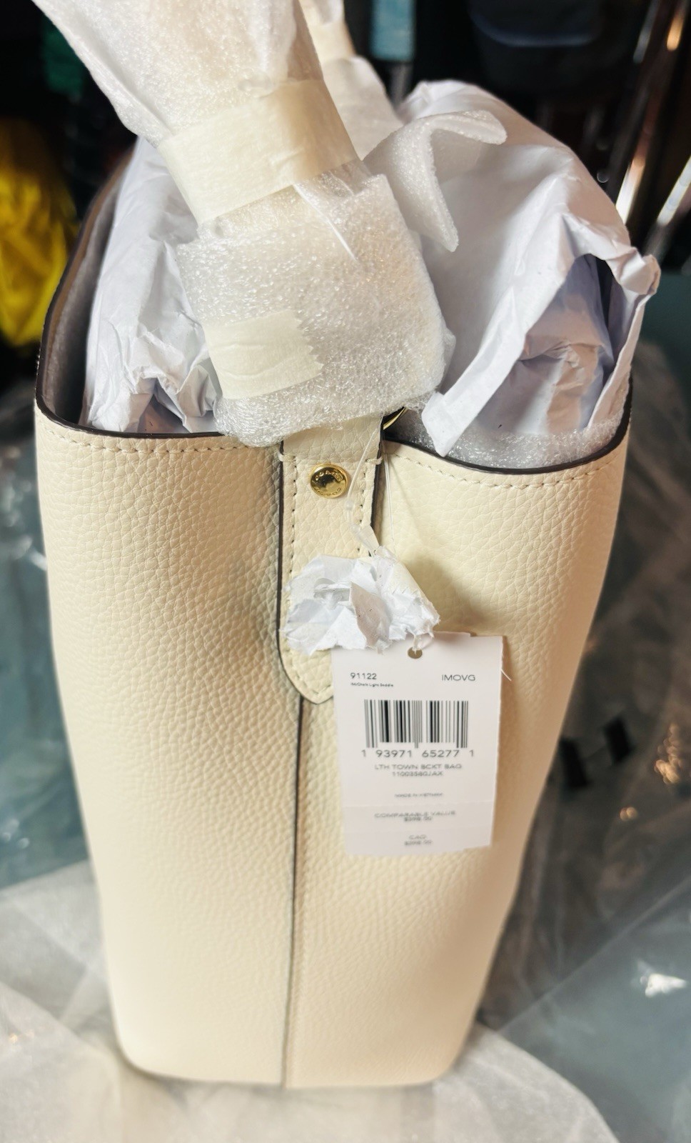 NWT Coach Leather Town Bucket Bag Shoulder Strap Gold Hardware #91122