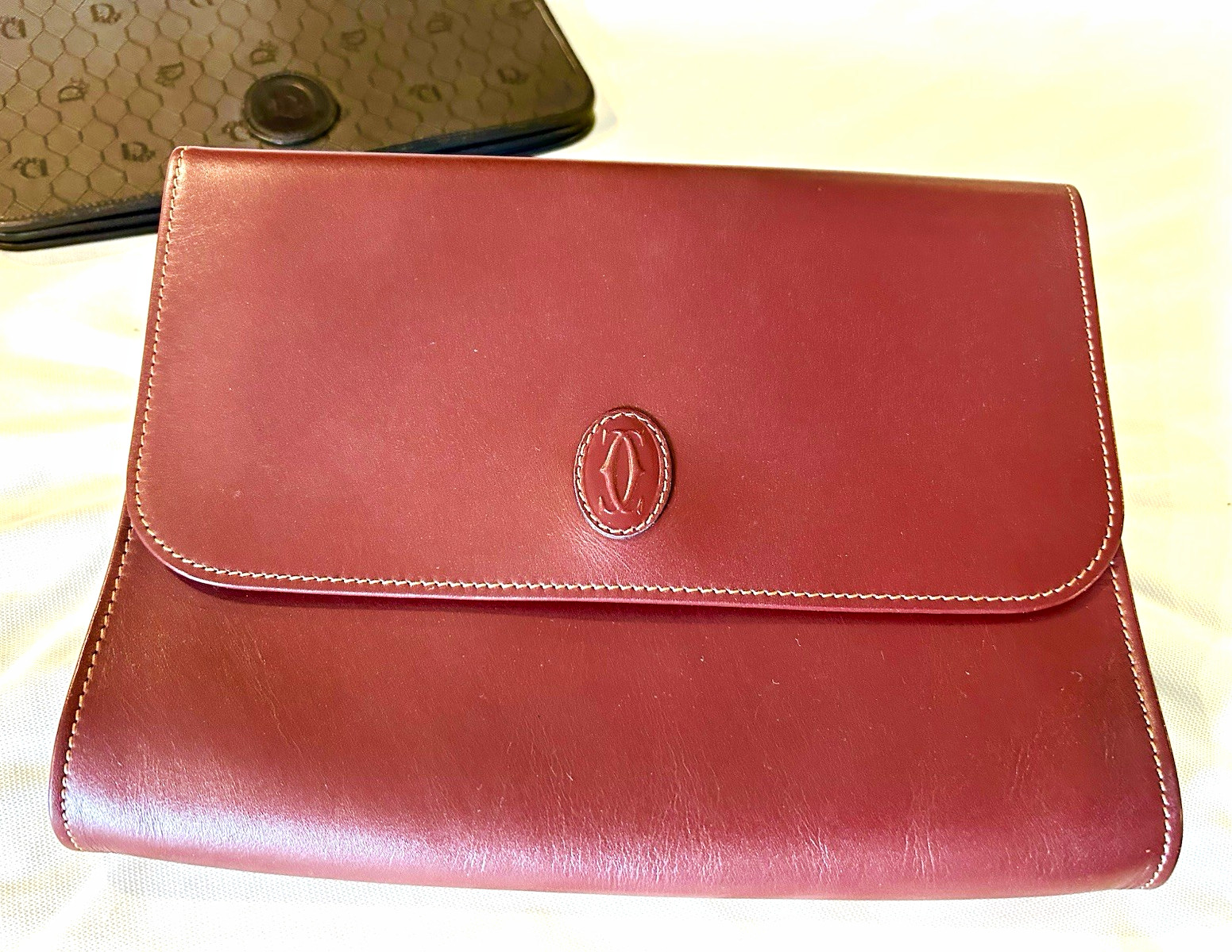 Cartier Must de Cartier Burgundy Clutch Gold Chain Strap Snap Lined Pockets