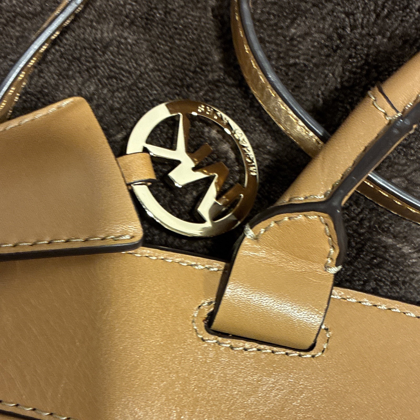 Michael Kors Tan Satchel Top Handle Detachable Crossbody Strap Turn Lock Zip