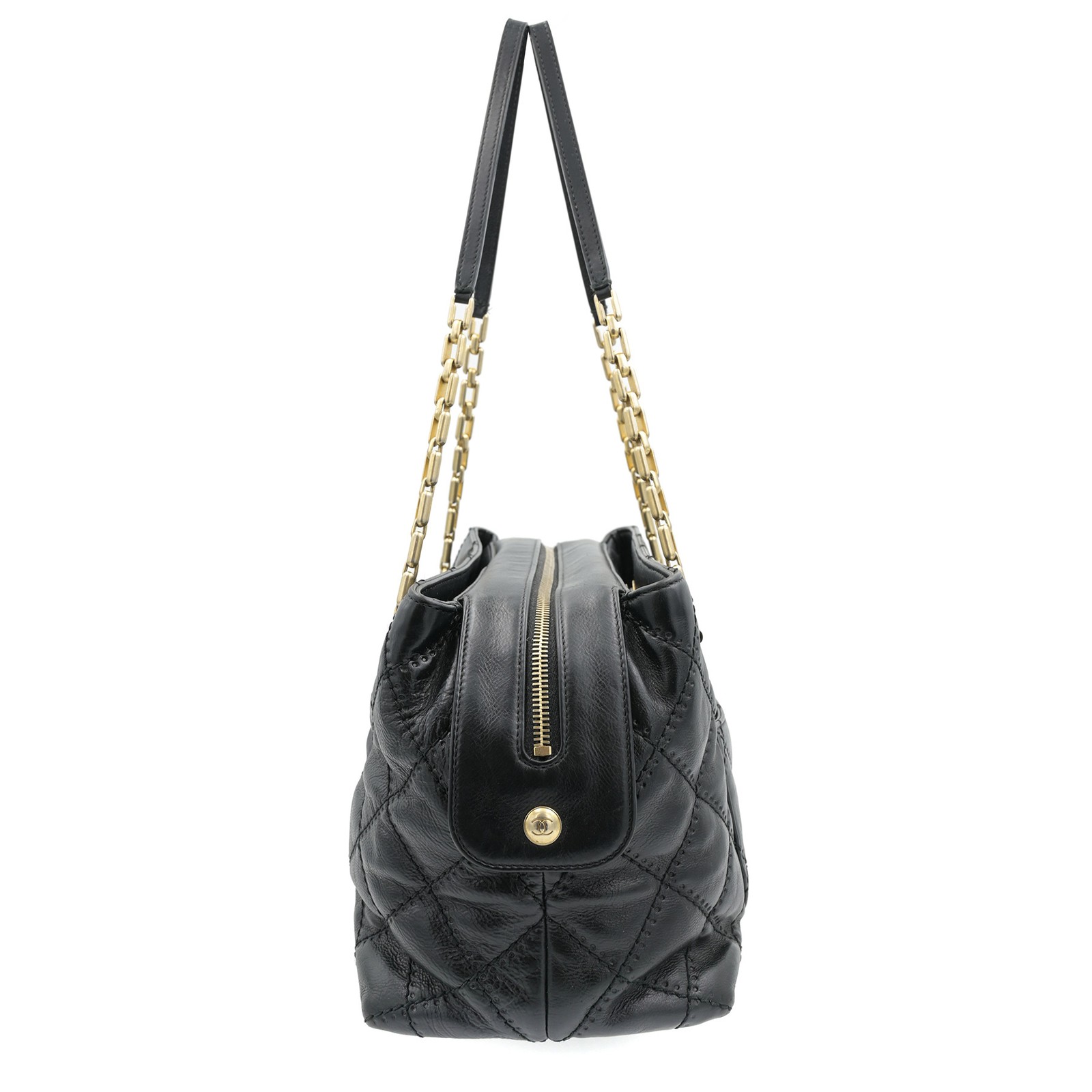 Chanel Medium Retro Chain Tote in Black Quilted Leather w/ CC Turn lock