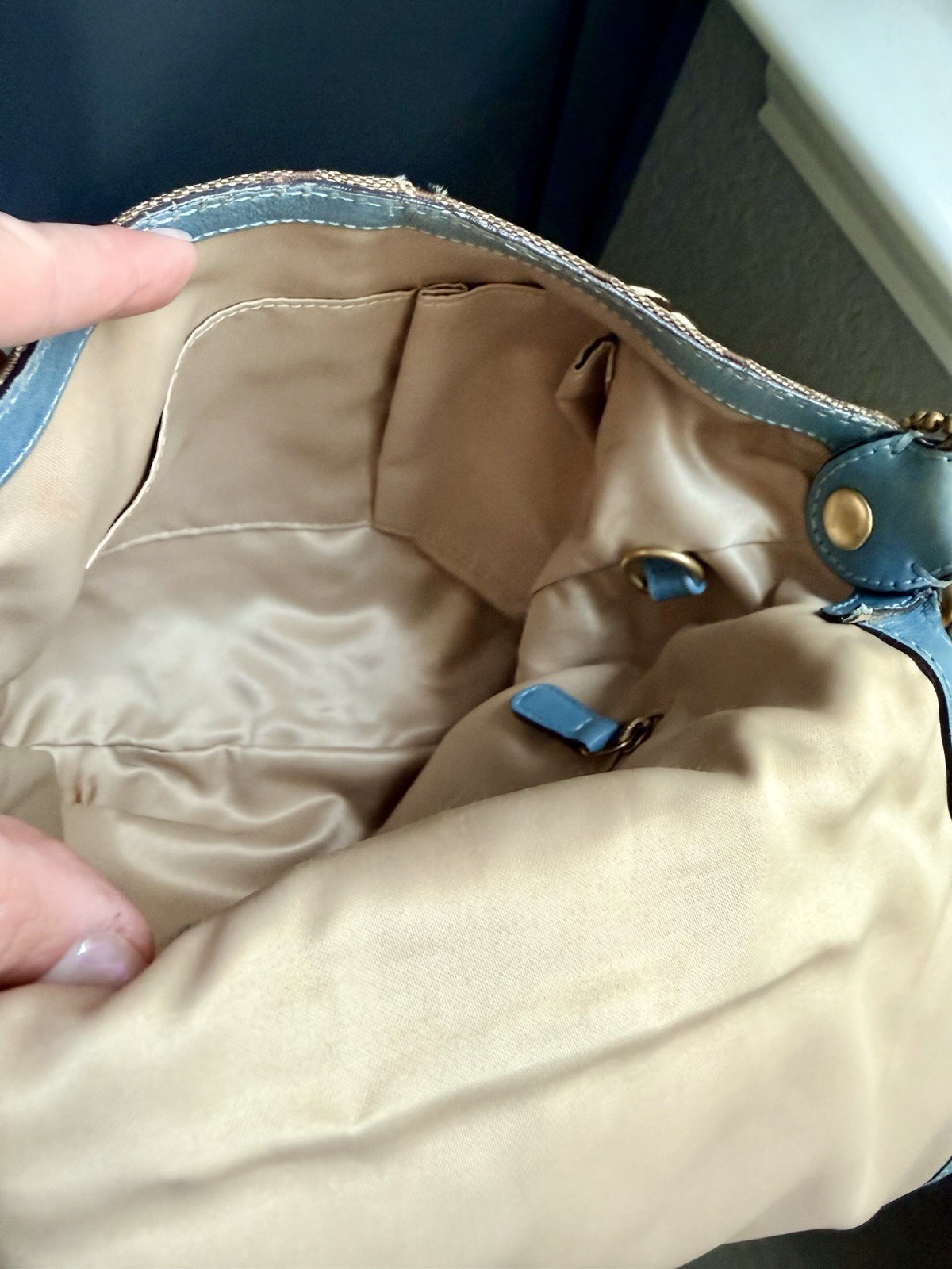 Coach Soho Signature Buckle Flap Shoulder Bag Khaki & Blue 11890 Y2K