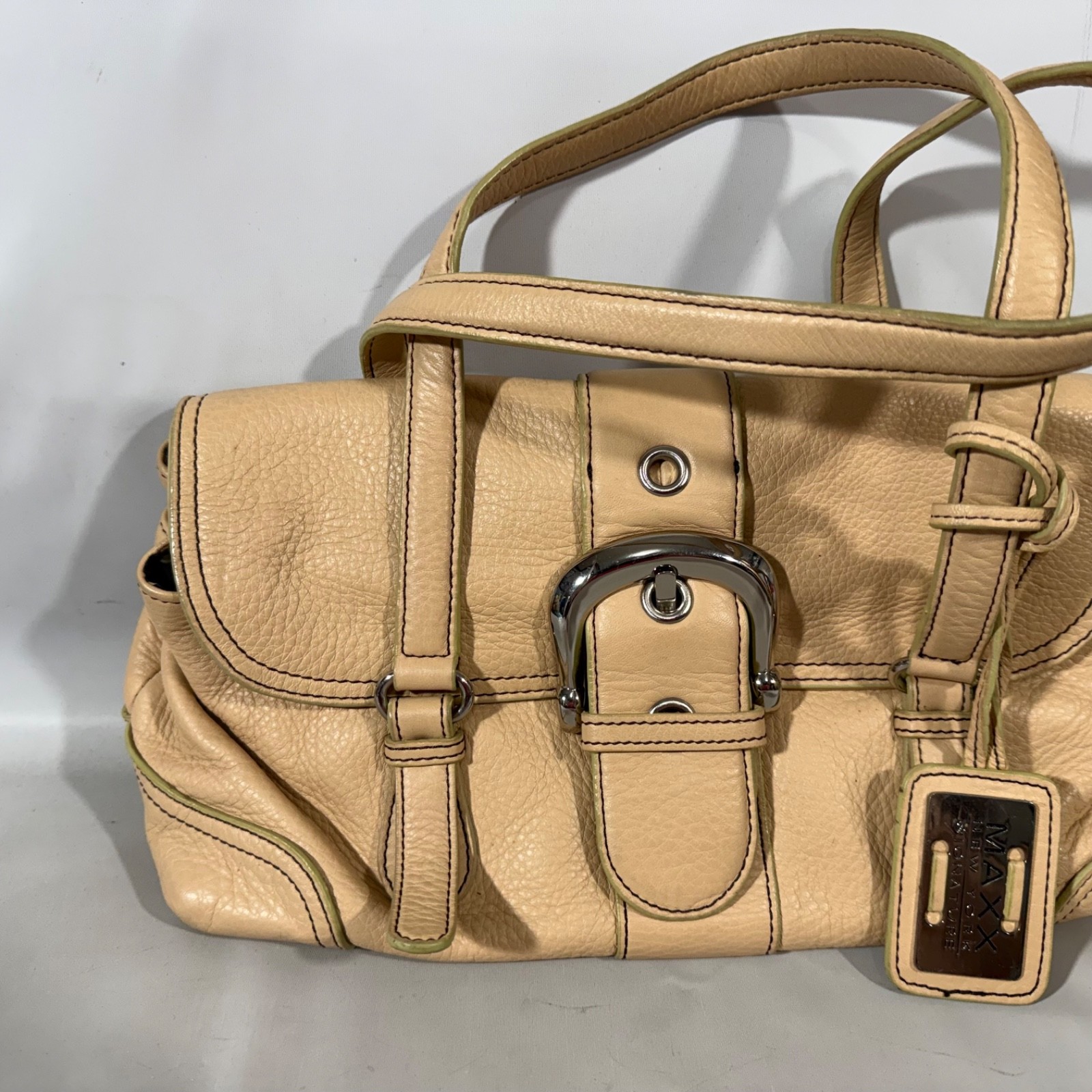 Maxx New York Signature Beige Tan Small Soho Pebbled Leather Shoulder Bag Buckle