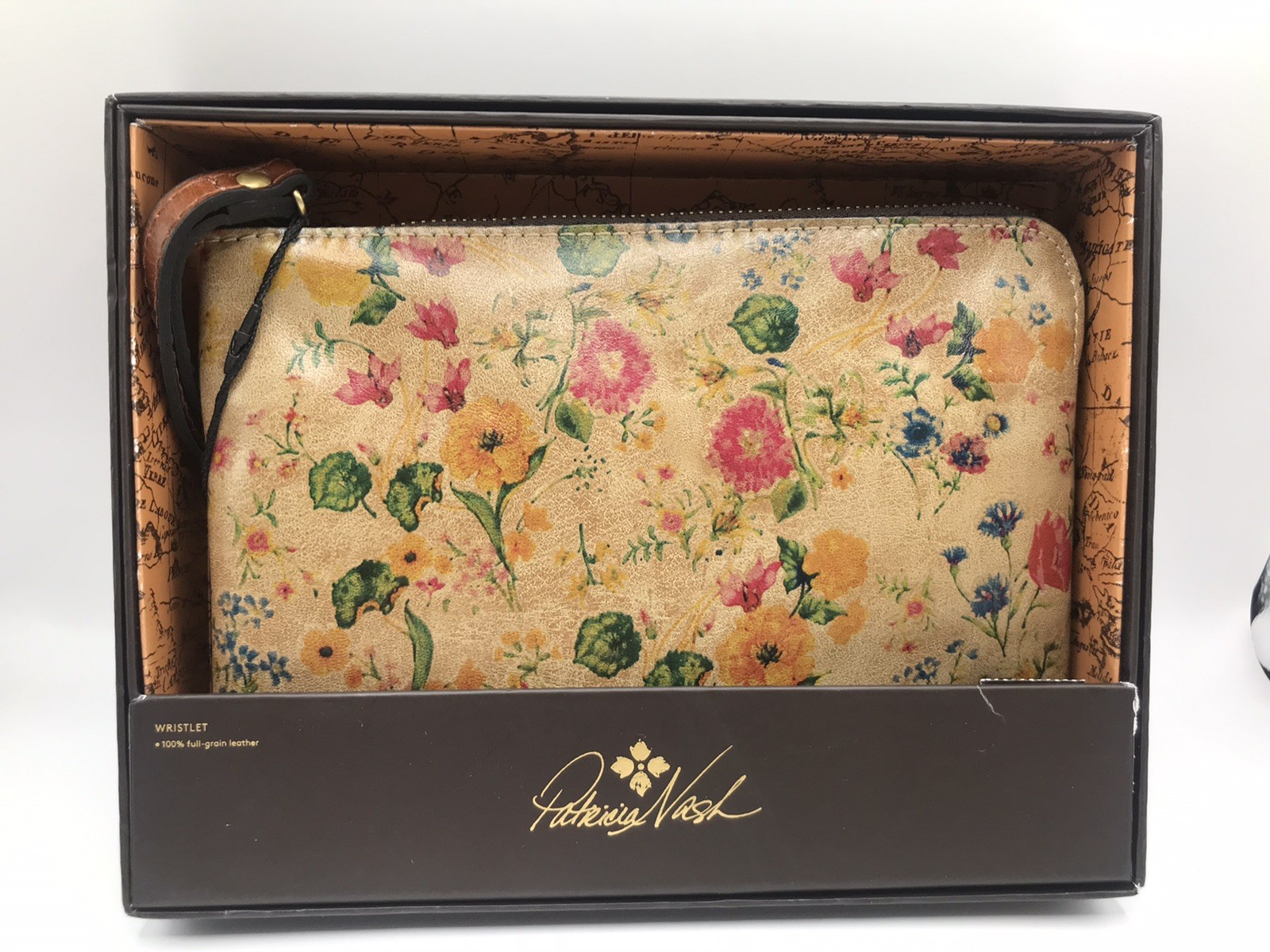 WOMEN’S PATRICIA NASH CASSINI FLORAL PRAIRE ROSE LEATHER WRISTLET NEW IN BOX