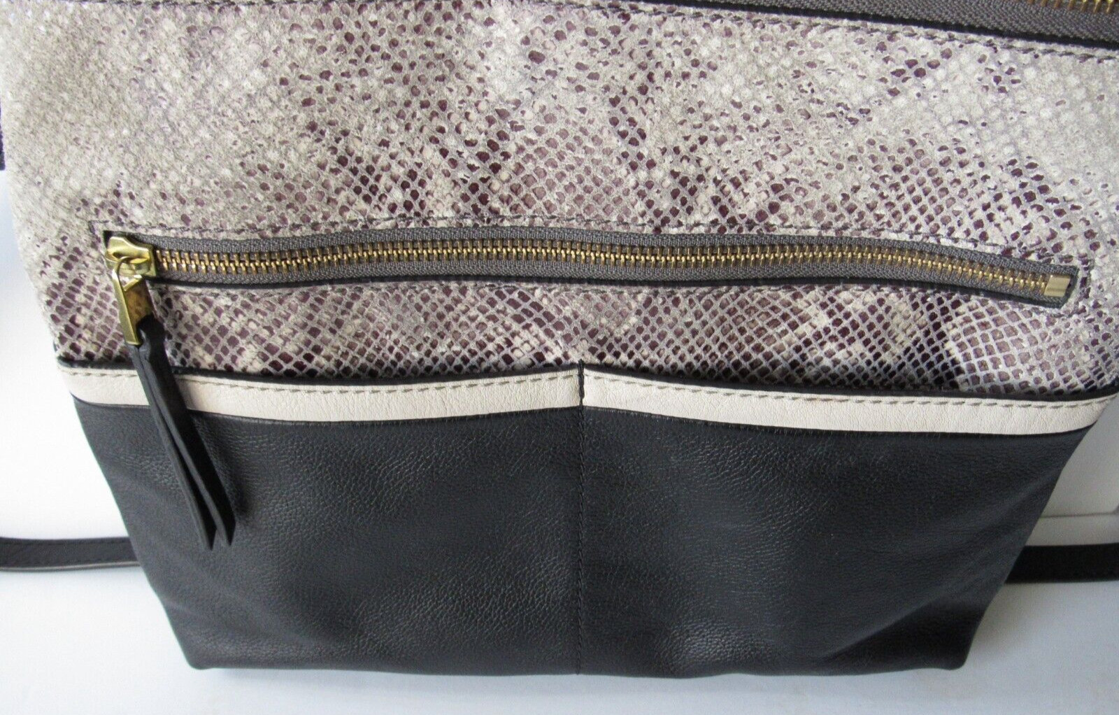 FOSSIL Black Leather CONVERTIBLE Crossbody/Shoulder Bag Detachable Strap Key Fob