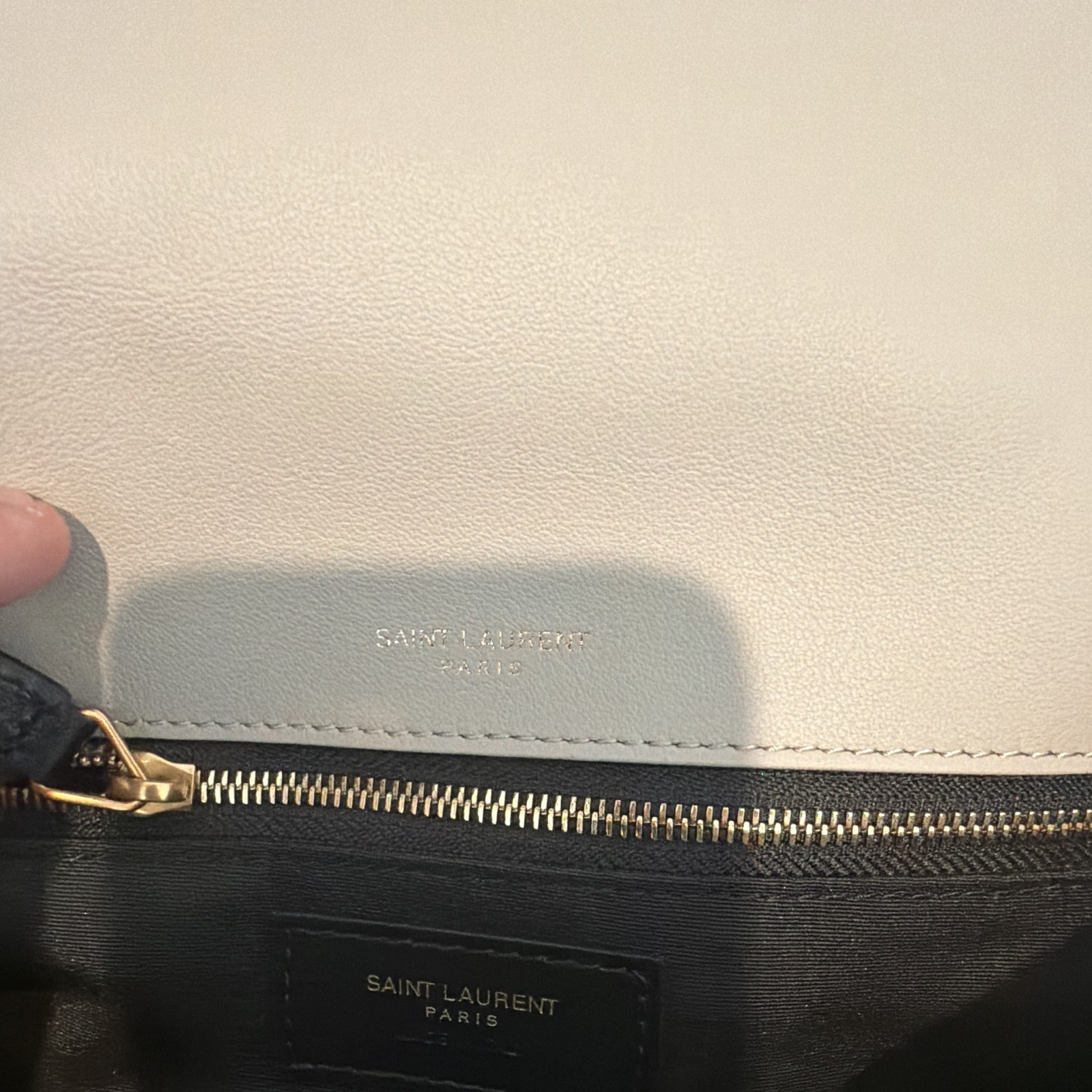 Saint Laurent YSL Niki Medium Suede Shoulder Bag Grey Taupe Gold Chain Authentic