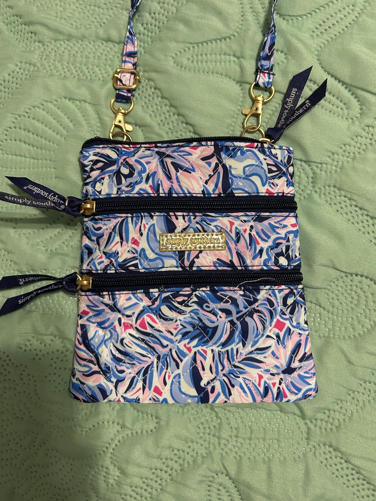 Simply Southern Crossbody Bag Pink & Blue Floral Print w/ 3 Zip Pockets 8″x10″