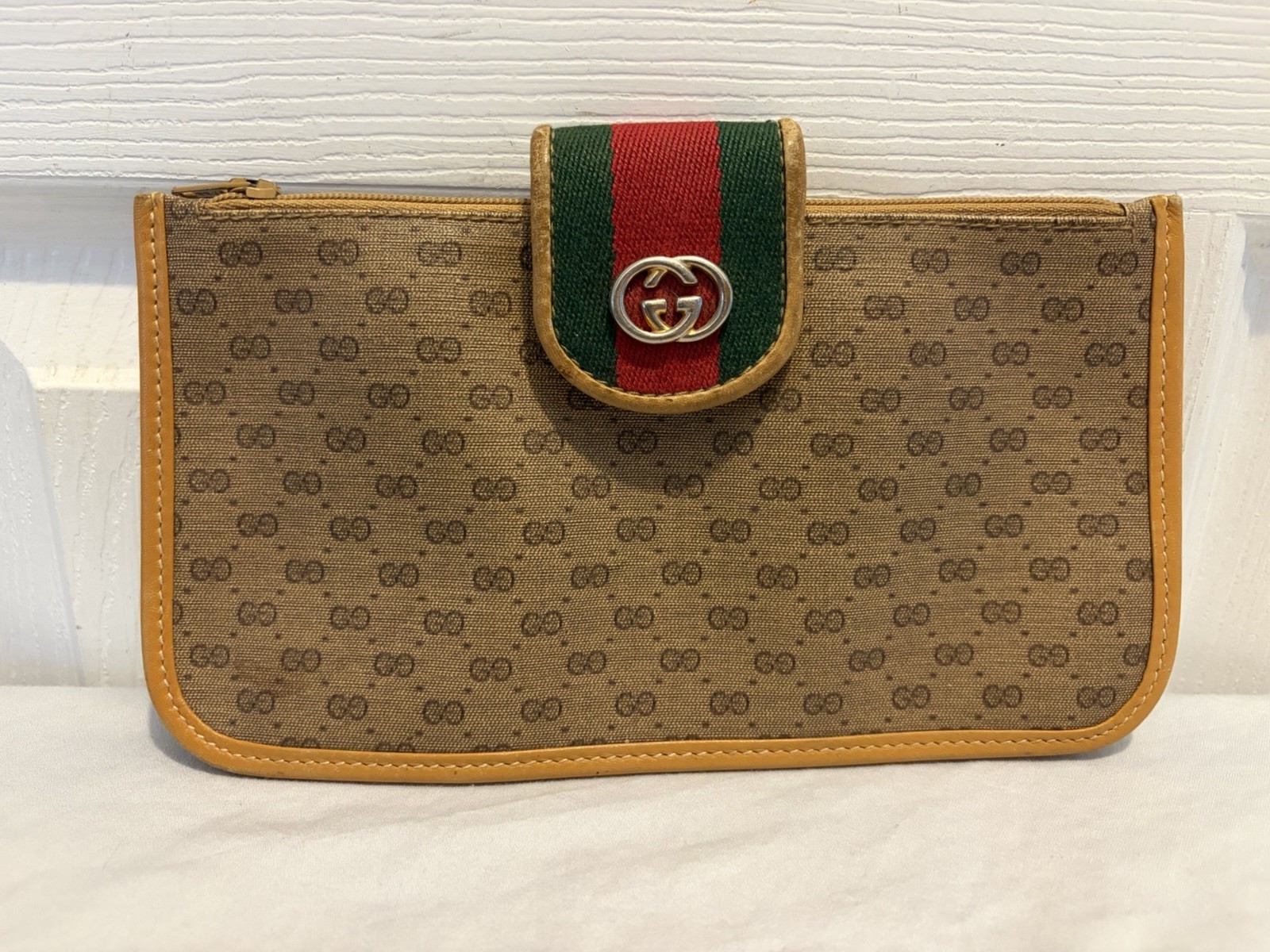 Rare Vintage GUCCI Micro GG Zip Top Clutch Wallet