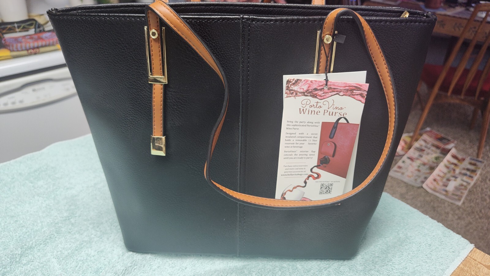PortoVino Wine Purse. Bella Vita. New With Tags