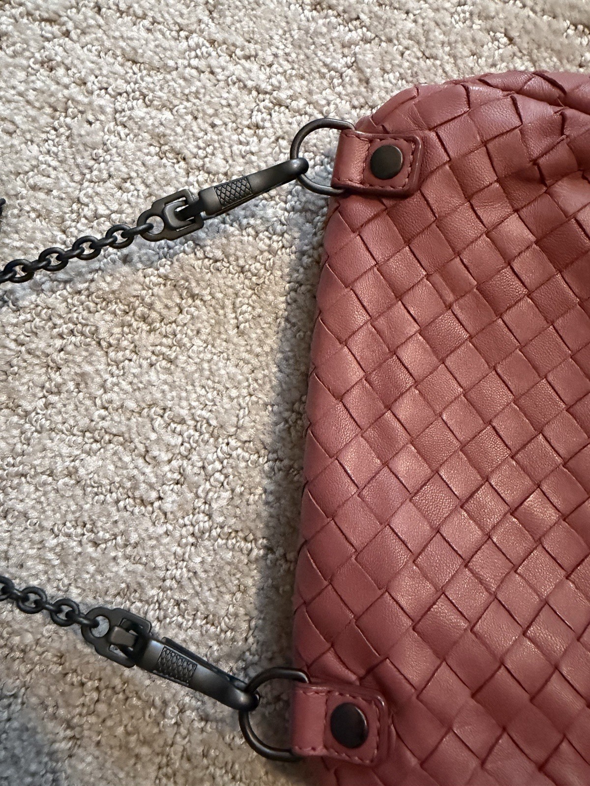 Bottega Veneta Intreciatto Mini Leather Crossbody Bag in Dusty Pink