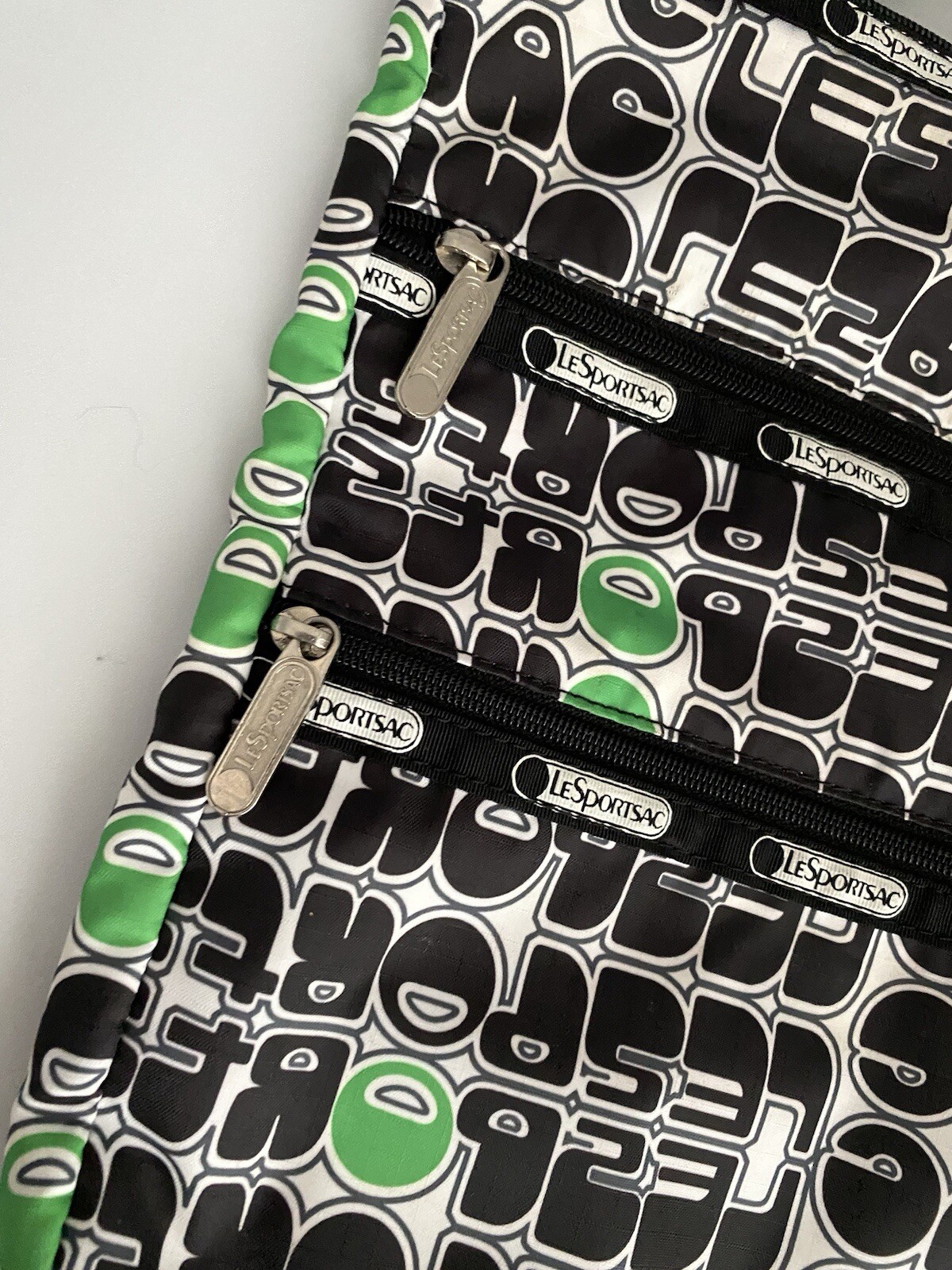 LeSportsac Crossbody Purse Bubble LOGO Black Green Geometric Shoulder Bag Retro
