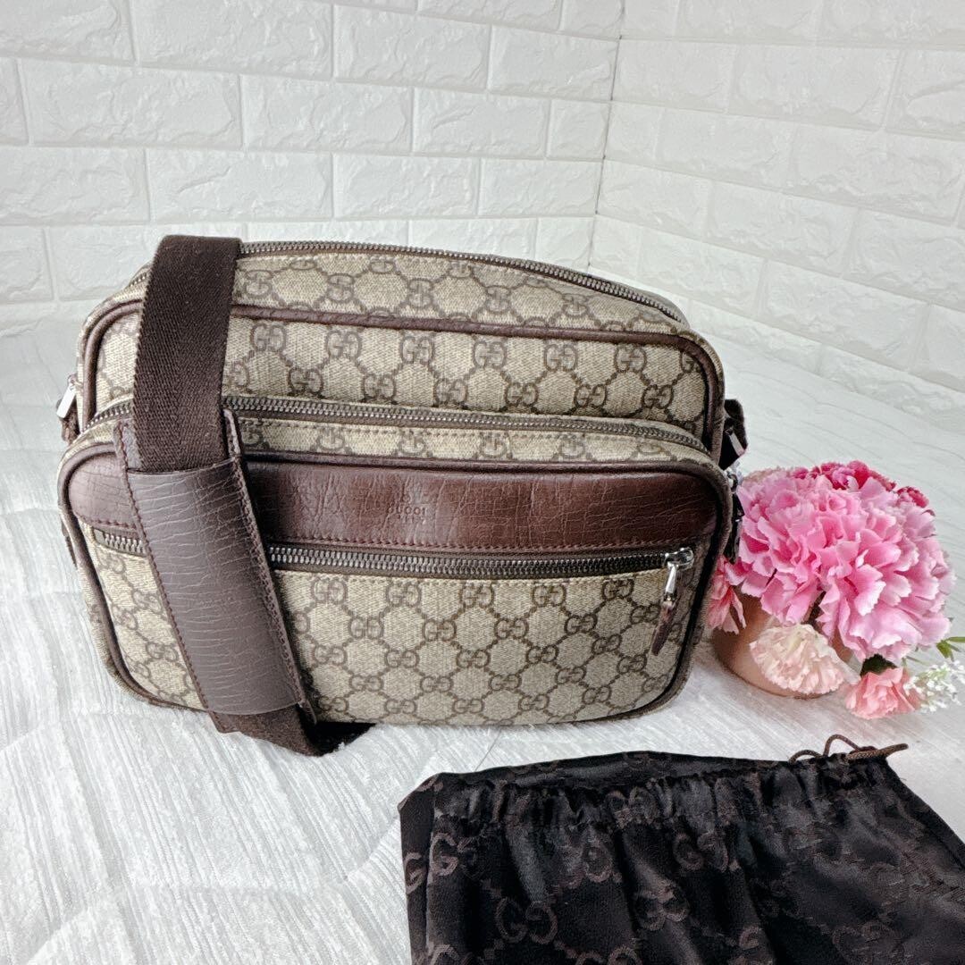 GUCCI Camera Bag Leather Authentic From Japan