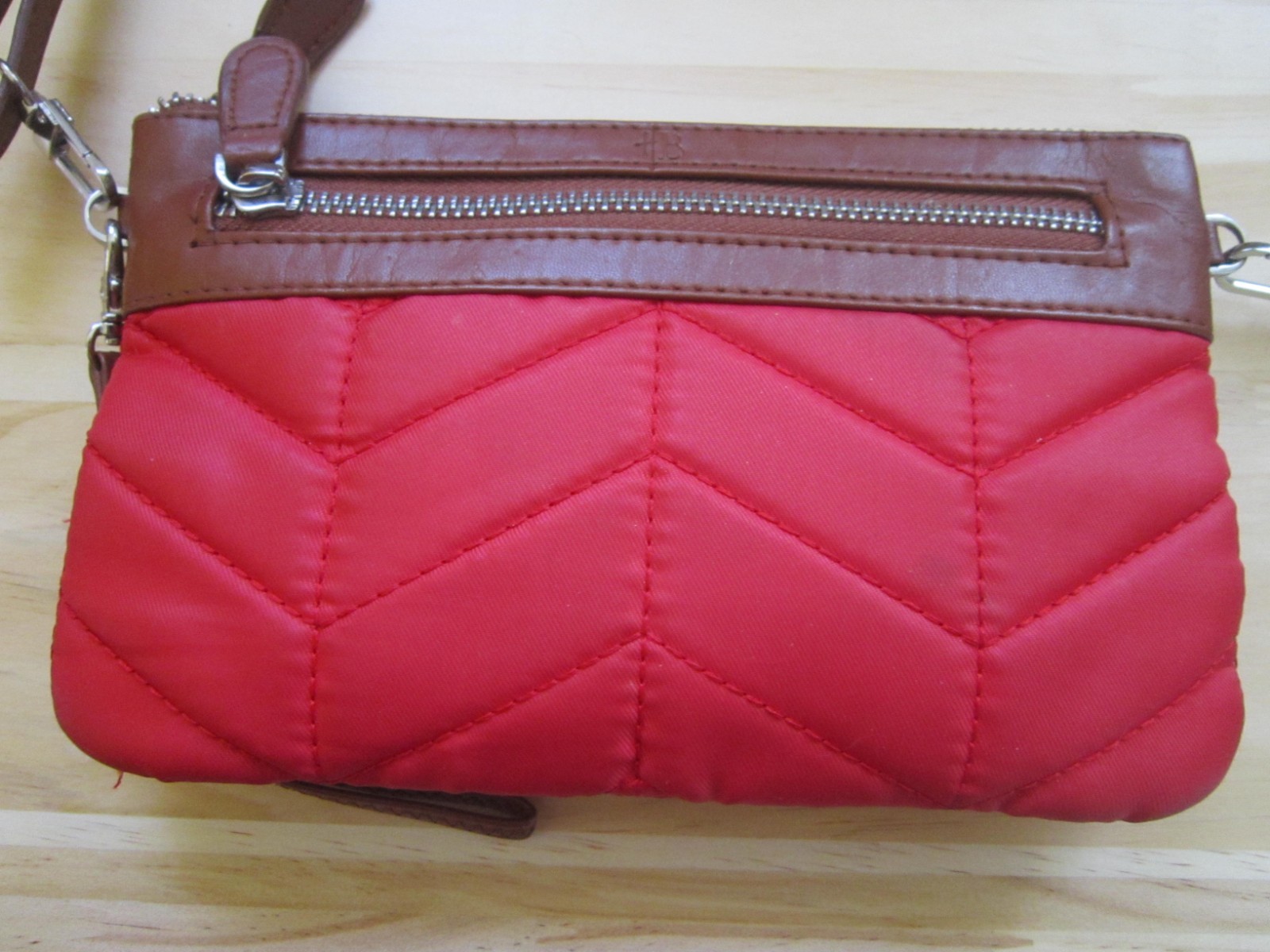 Mighty Purse Wristlet Charge On The Go Brown Leather Red Quilted W Instructions