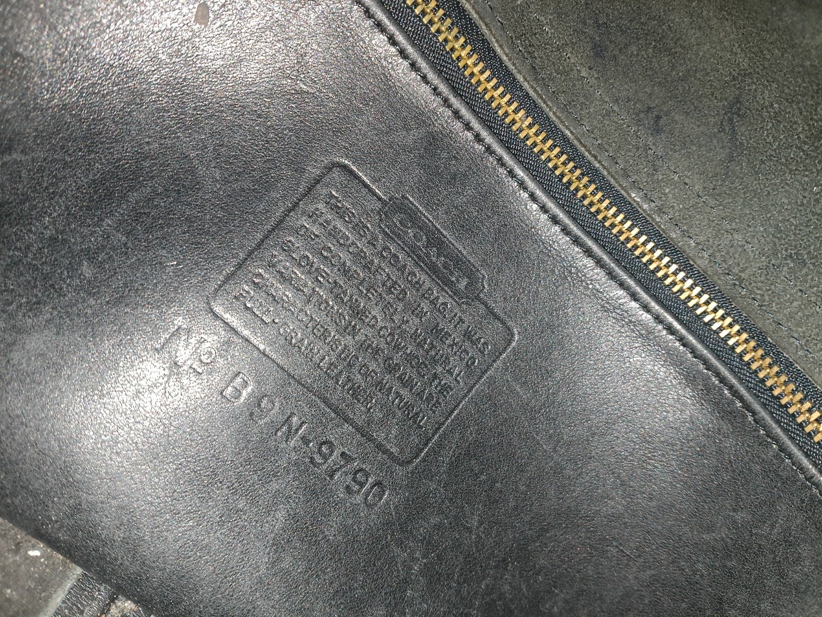 ⭐ Coach City Bag 9790 Black Leather Crossbody Purse Turnlock USA ⭐