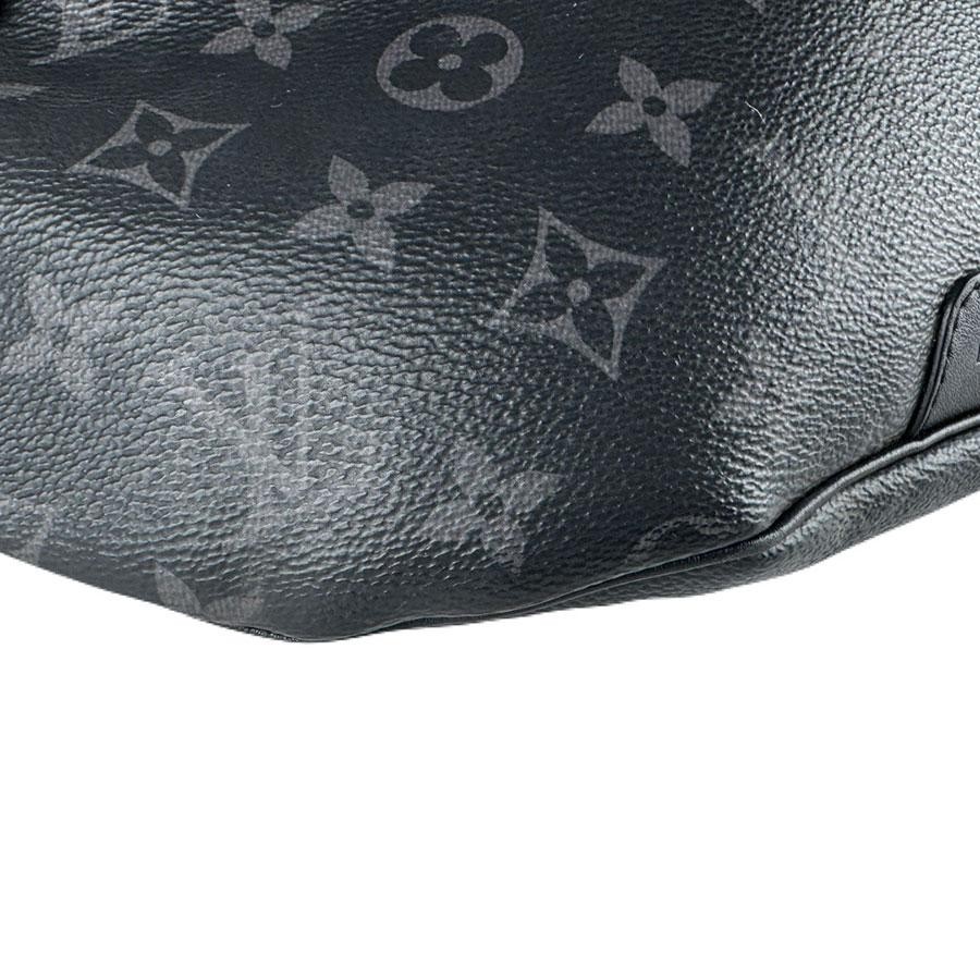 LOUIS VUITTON Bag: Discovery Bum Bag M44336 Black Gray W23H18D4cm w/NA;