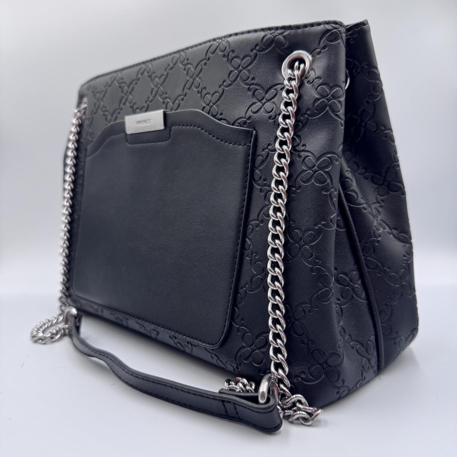 Black Nine West handbag purse silver chain handles silver hardware