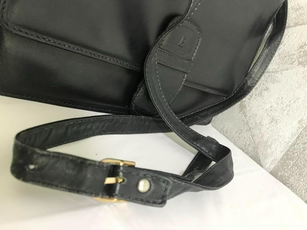 BALLY Black Leather Crossbody Shoulder Bag Ladies Buckle 26cm Luxury Handbag