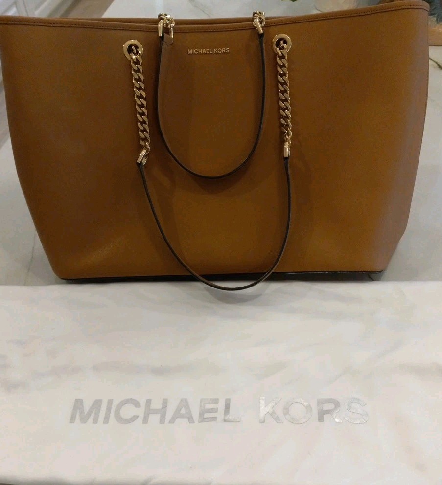 Michael Kors JET SET CARRYALL 17″ TOTE HANDBAG ~ Tan Brown Excellent!