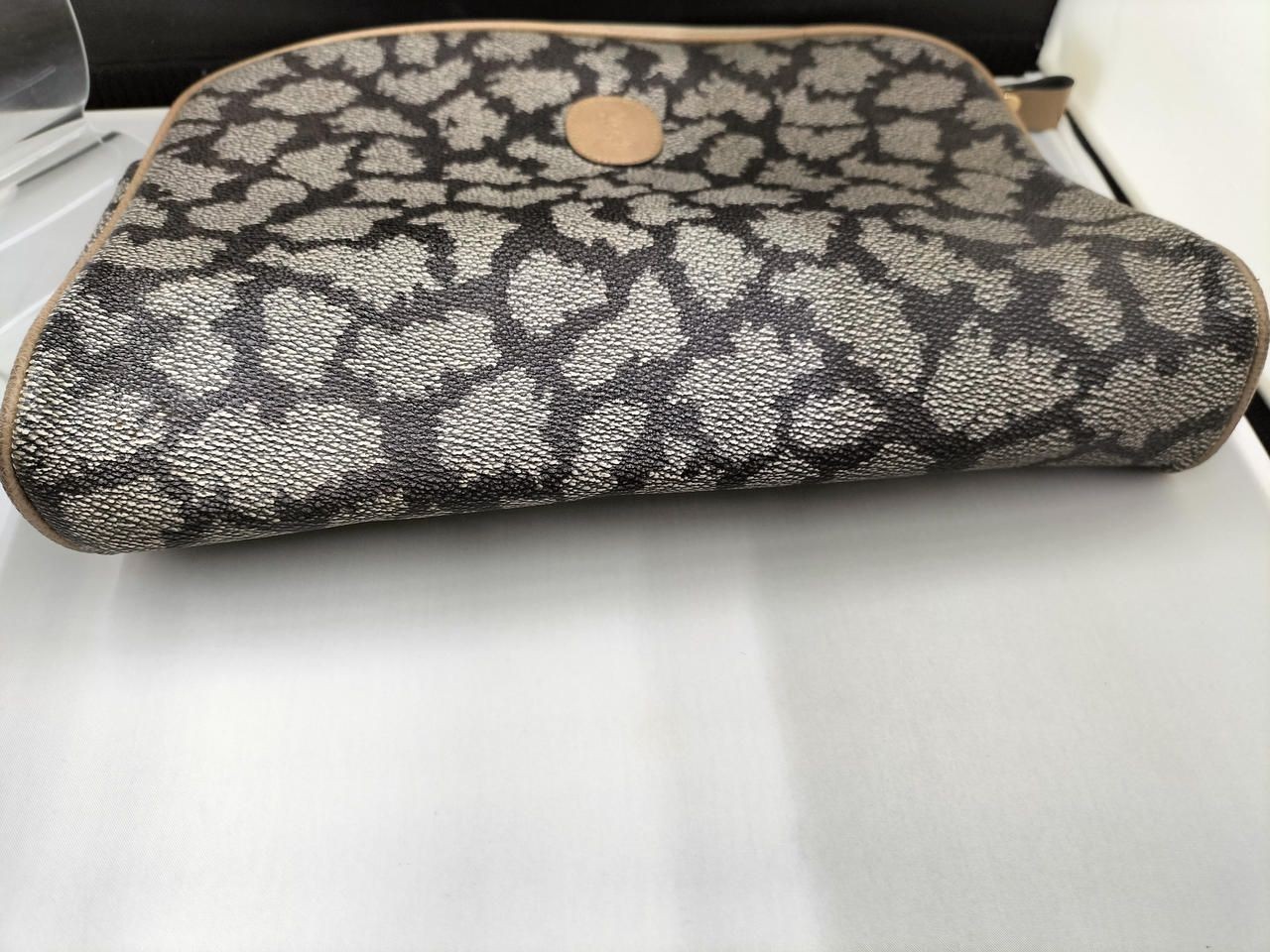 YVESAINTLAURENT Second Back Used