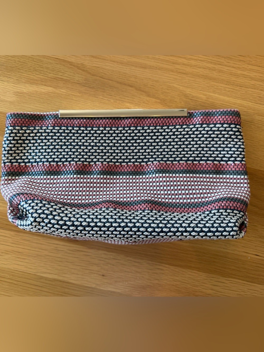 NWOT Stella & Dot -Woven clutch. NO chain.