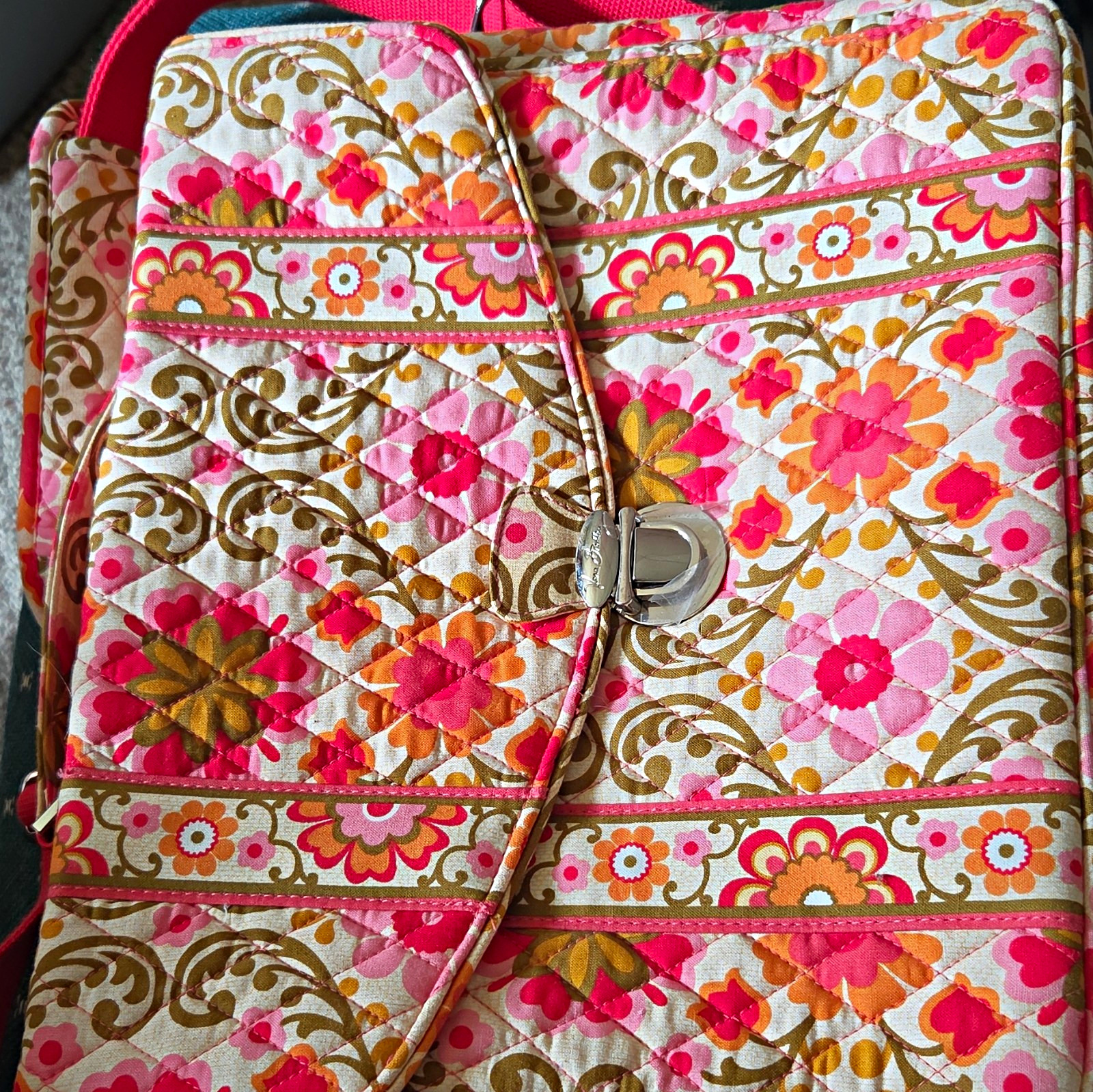Vera Bradley Floral Shoulder Bag Medium Zip Silver Hardware Pockets Lined