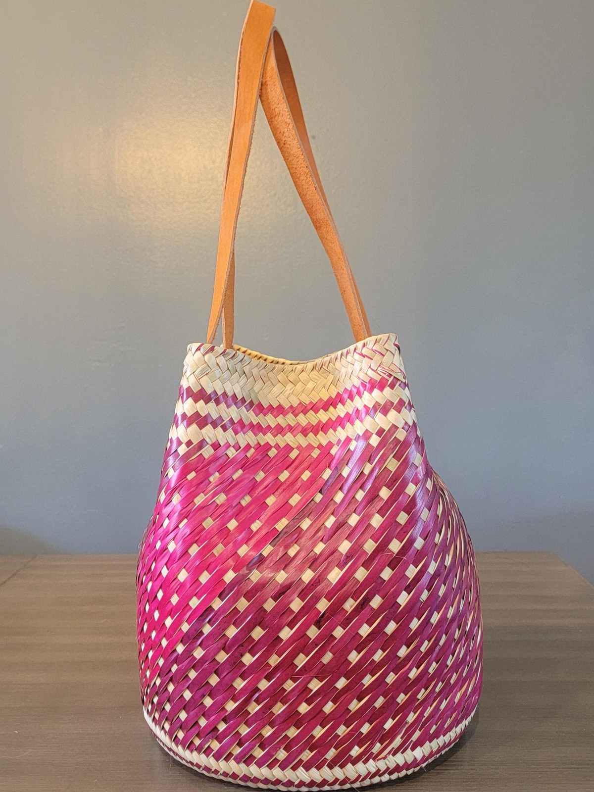 XL Handwoven Magenta Tote Bag – Natural Palm and Leather