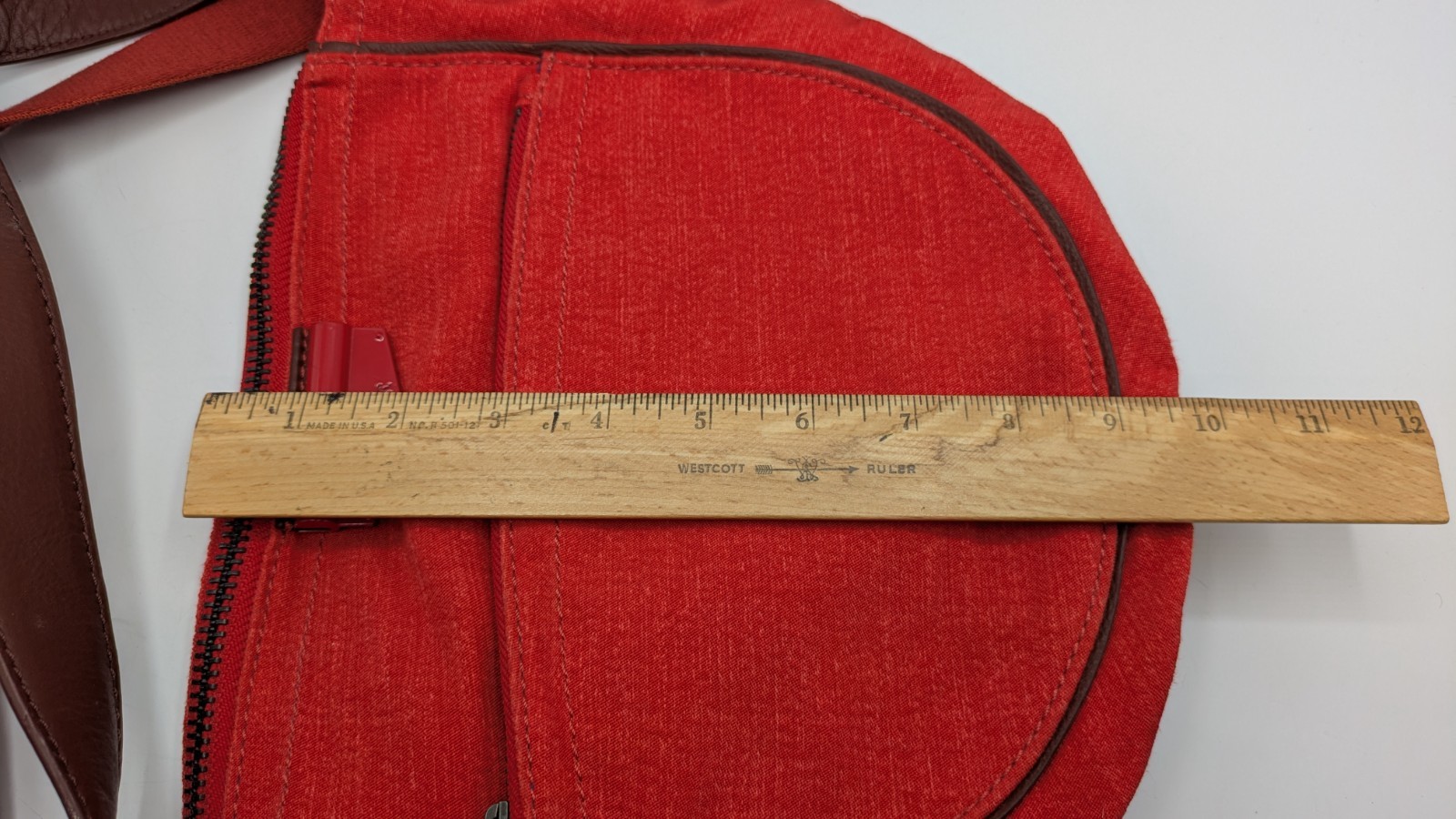 Kipling Red Crossbody Bag HB6924-605 EXCELLENT CONDITION 12″ x 10″
