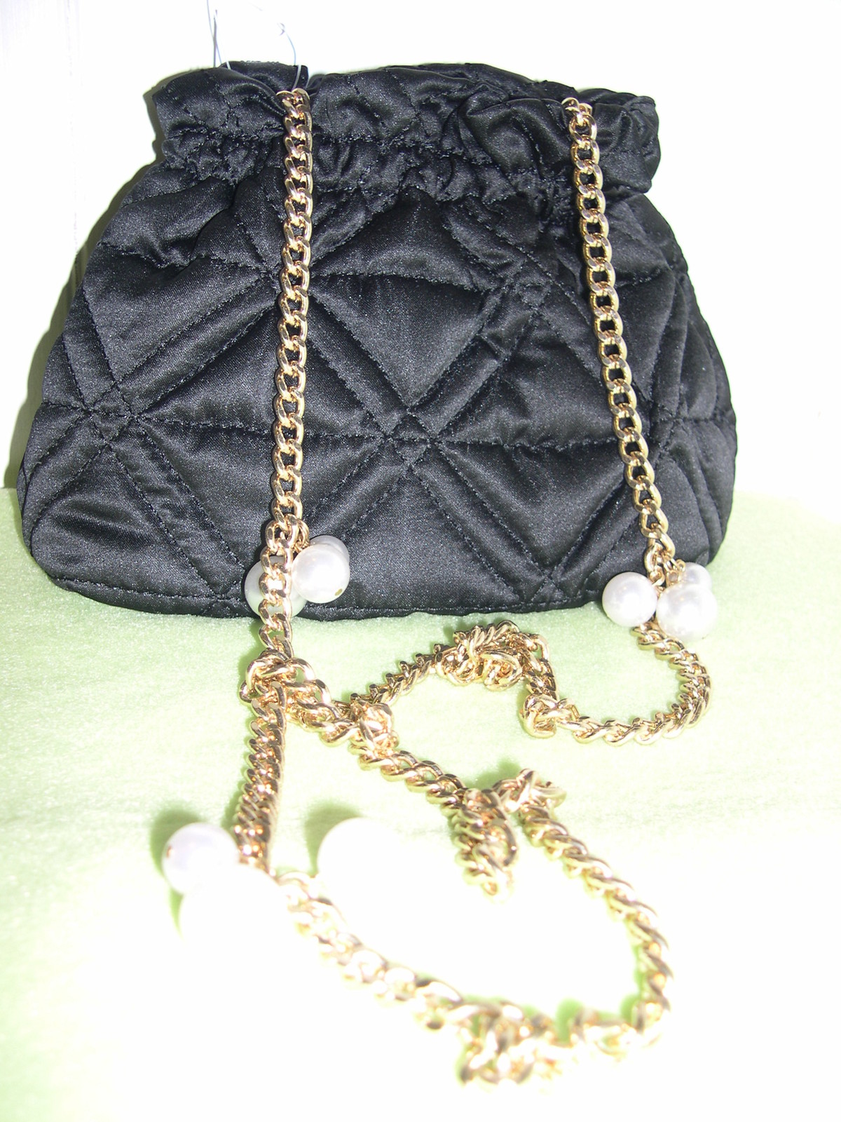 New Dillard’s Black QUILTED with Gold and Pearl Chain Purse Bag VERY NICE