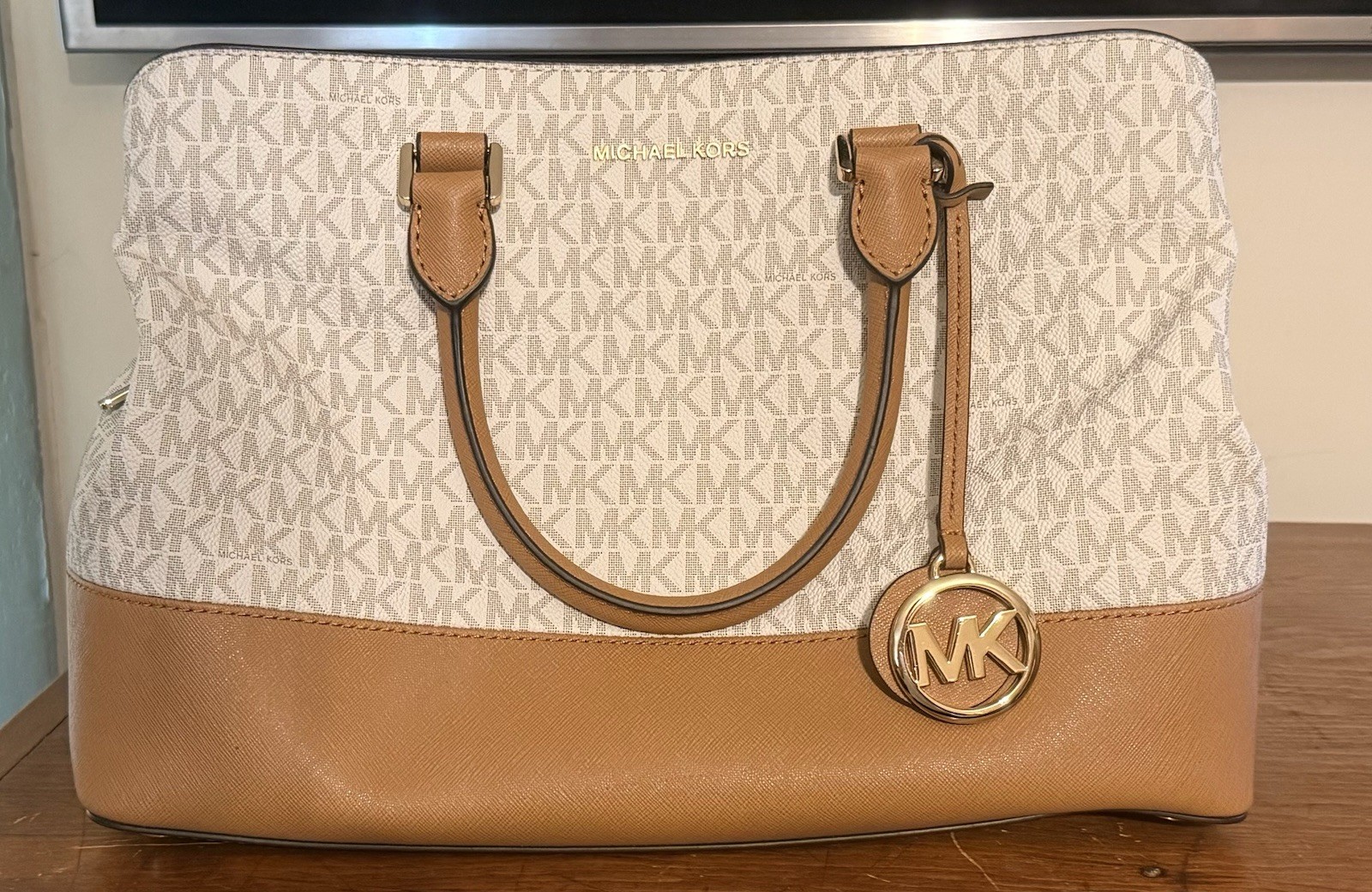 Michael kors off-white and brown large top handle bag