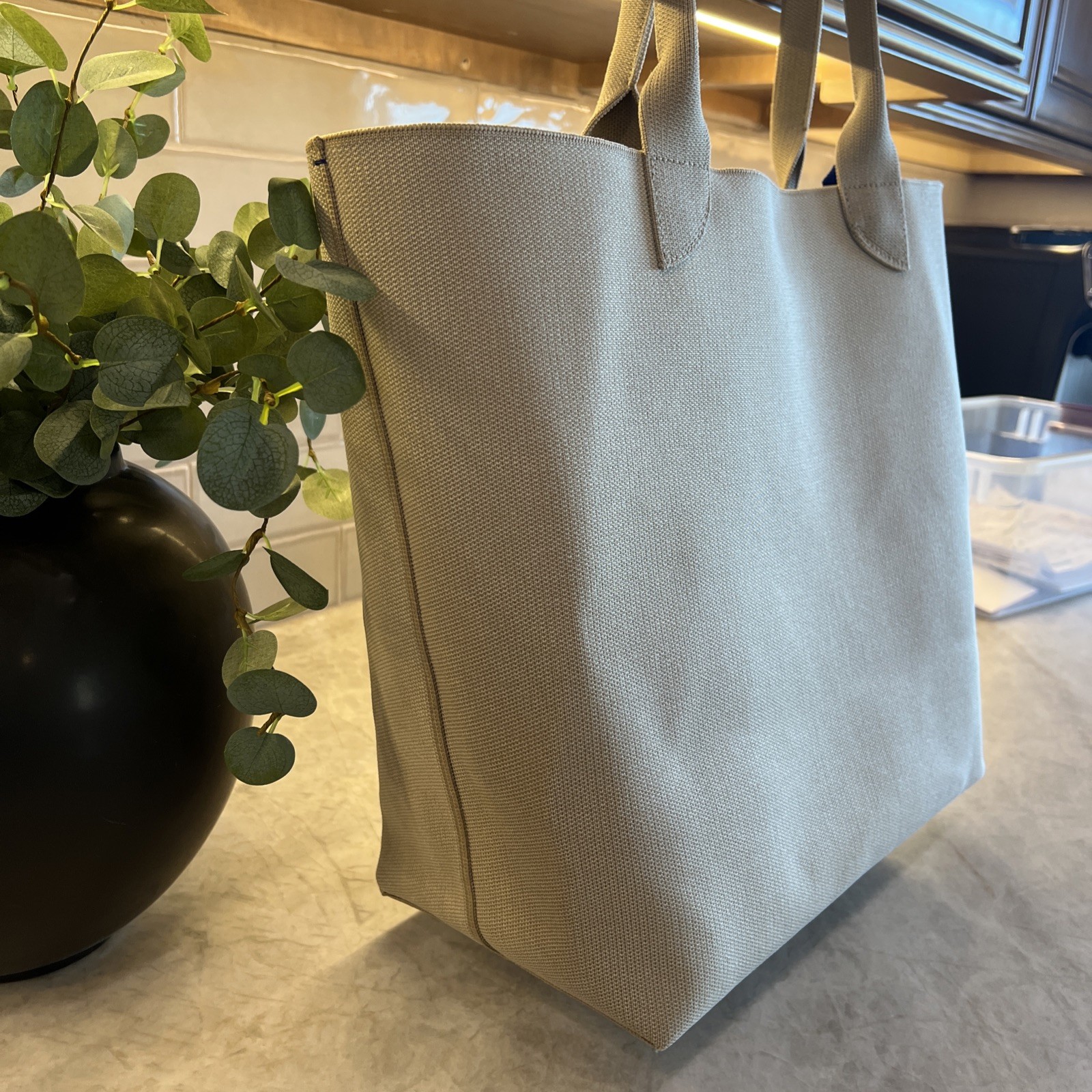 Rothy’s Lightweight Tote – Soft Sesame/Beige neutral EUC