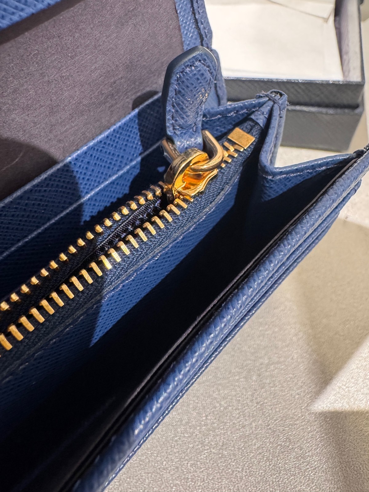 Prada Pre-Owned Authentic Long Wallet Navy 1M1132-QHH-F0016