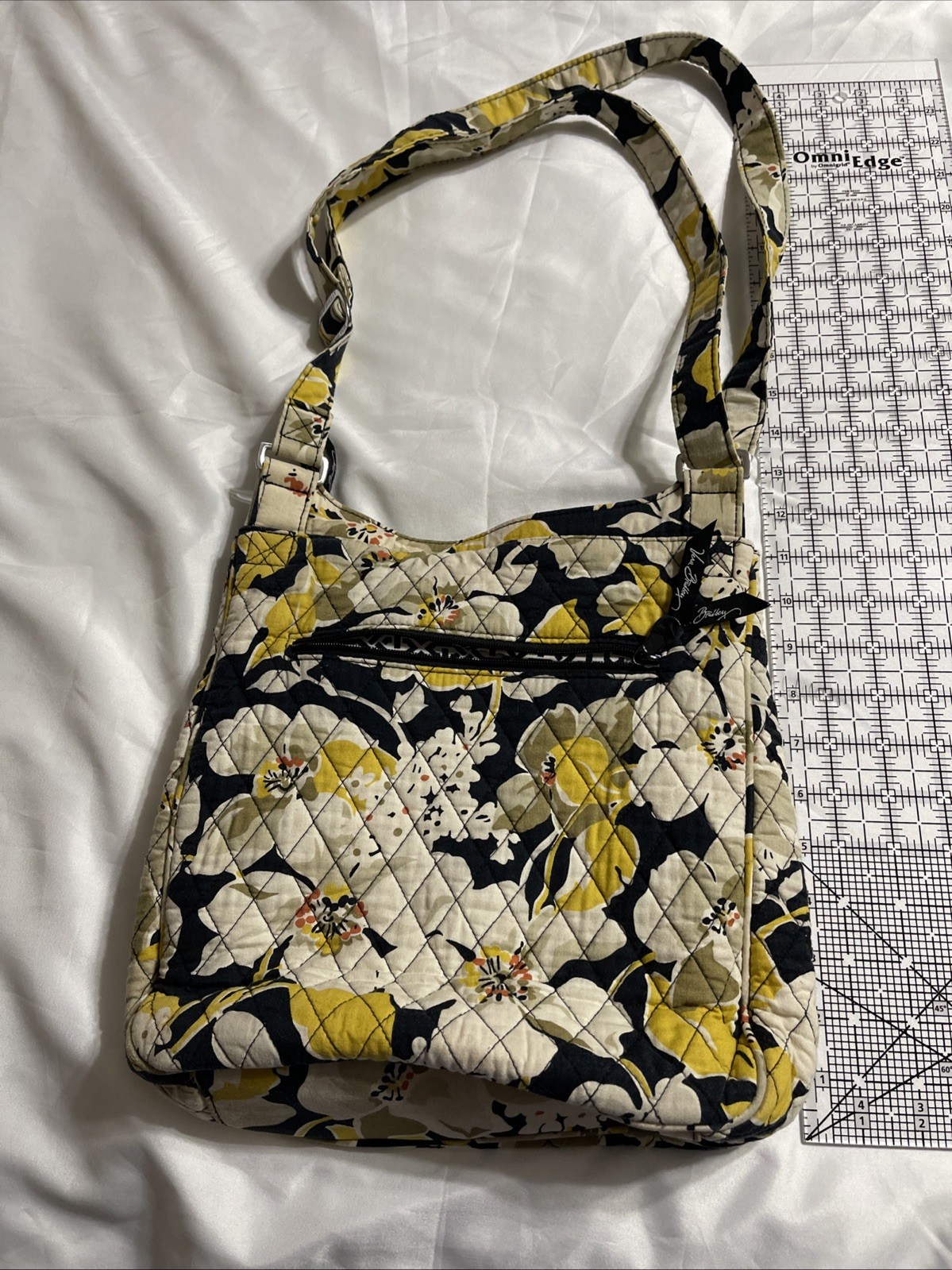 Vera Bradley Quilted Crossbody Bag Tote Purse In Dogwood Pattern Retired Design