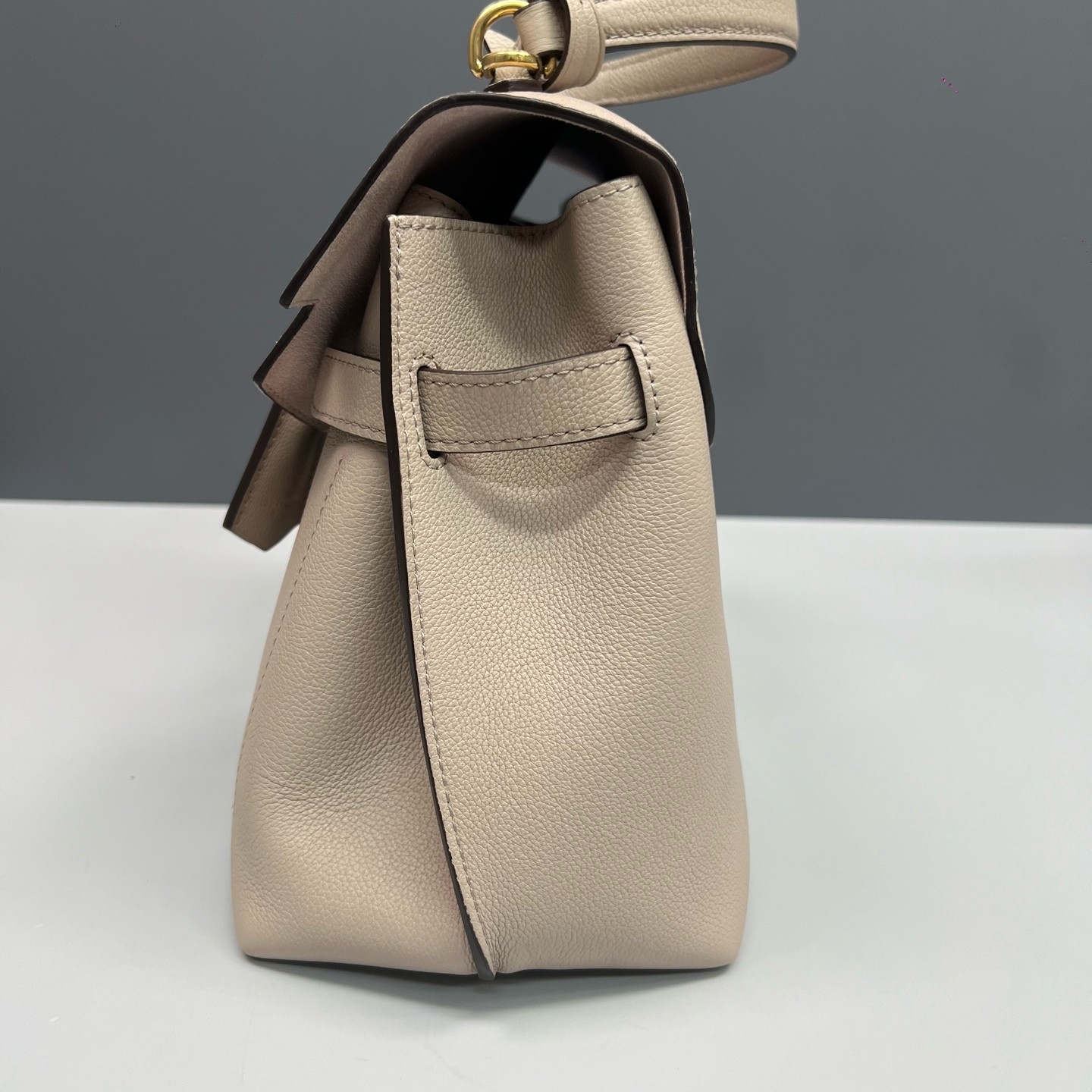 Louis Vuitton Lockme Ever Nude Beige Grained Calfskin Top Handle & Shoulder Bag