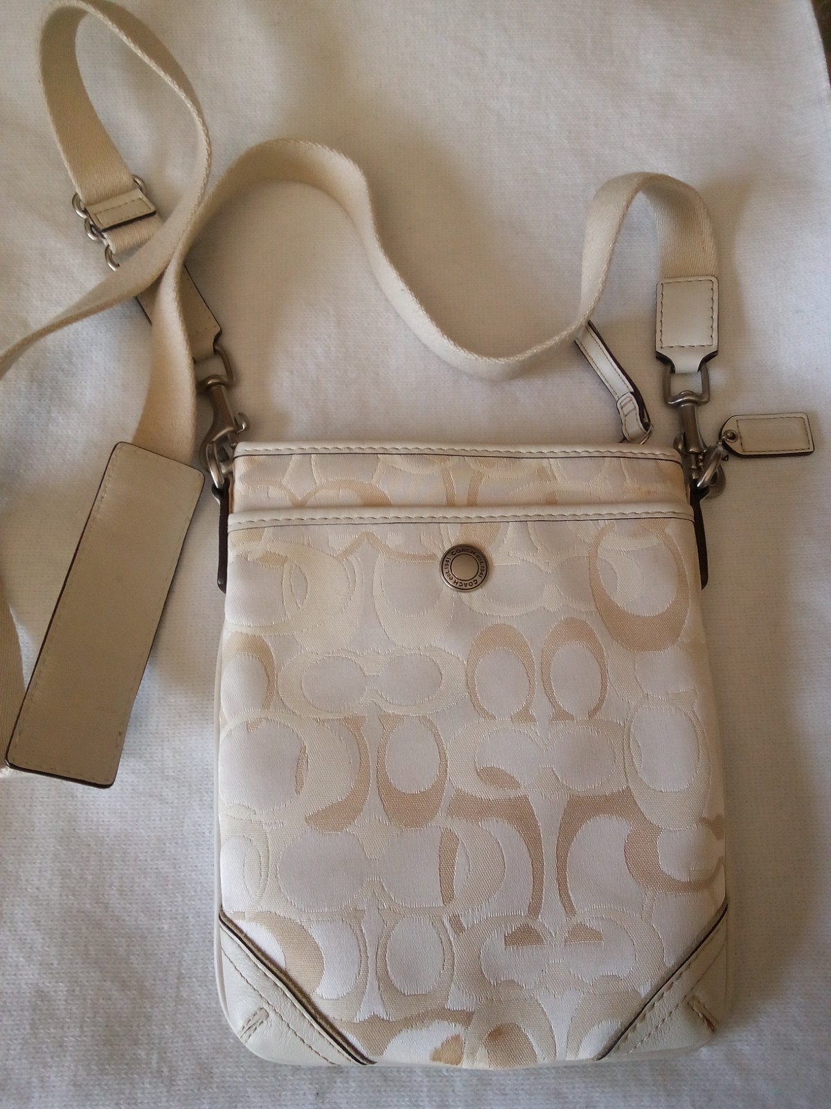 Coach Classic Logo Cross Body Purse