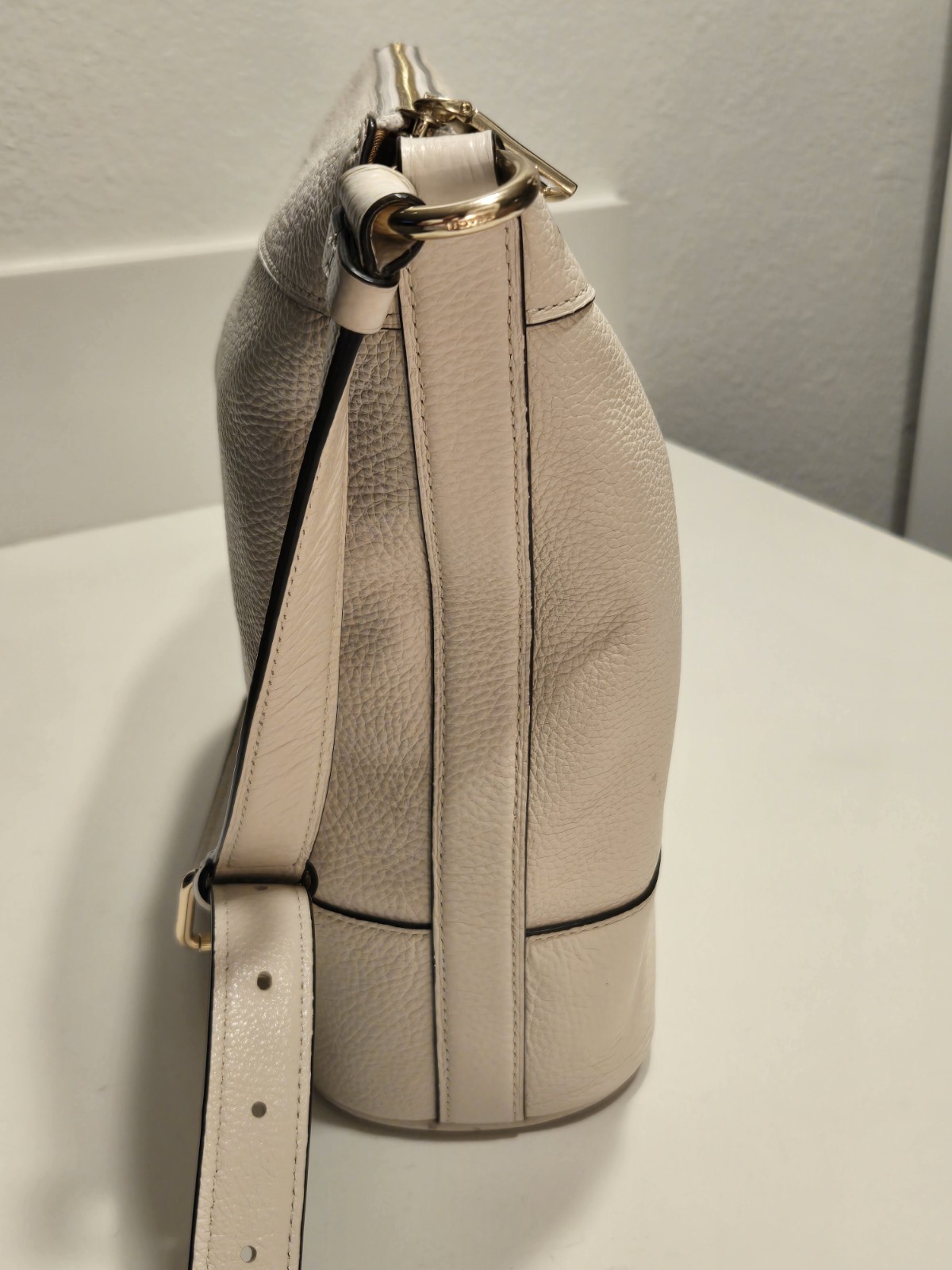 Coach Paxton Duffle in Chalk White Pebble Leather – Excellent Condition!