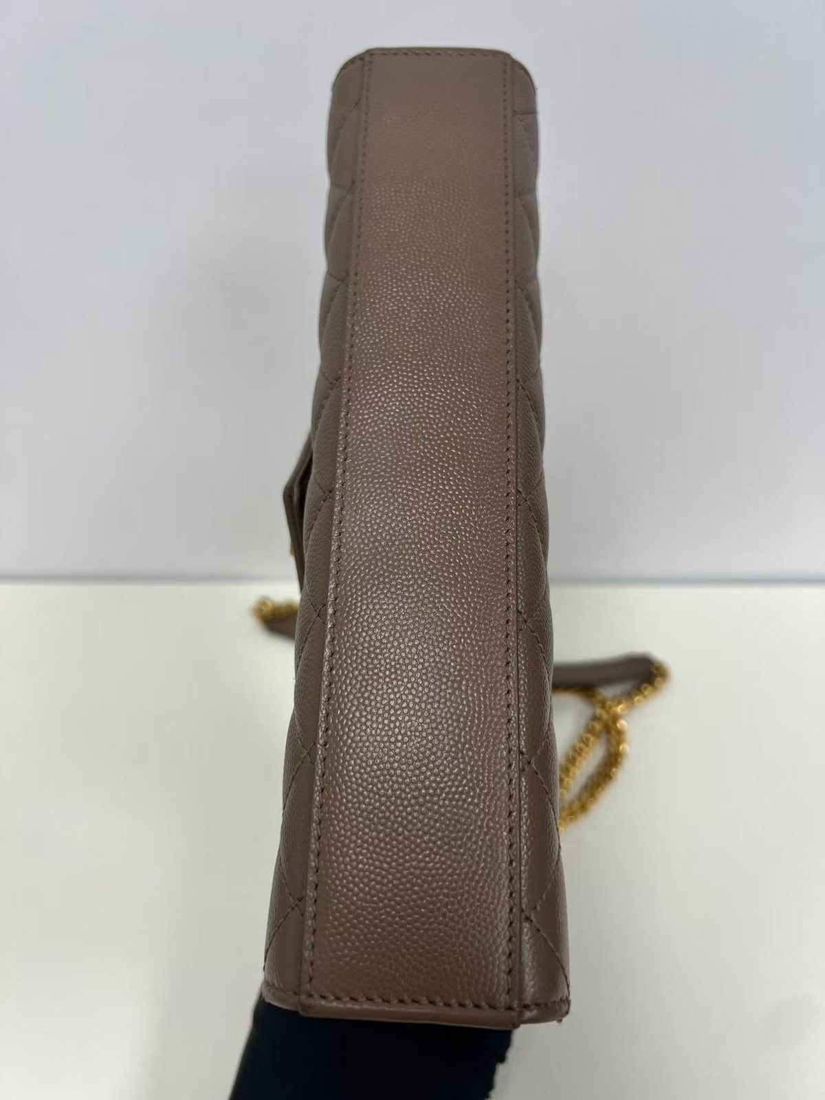 Yves Saint Laurent Taupe Envelope Grain De Poudre Leather Shoulder Bag AUTH