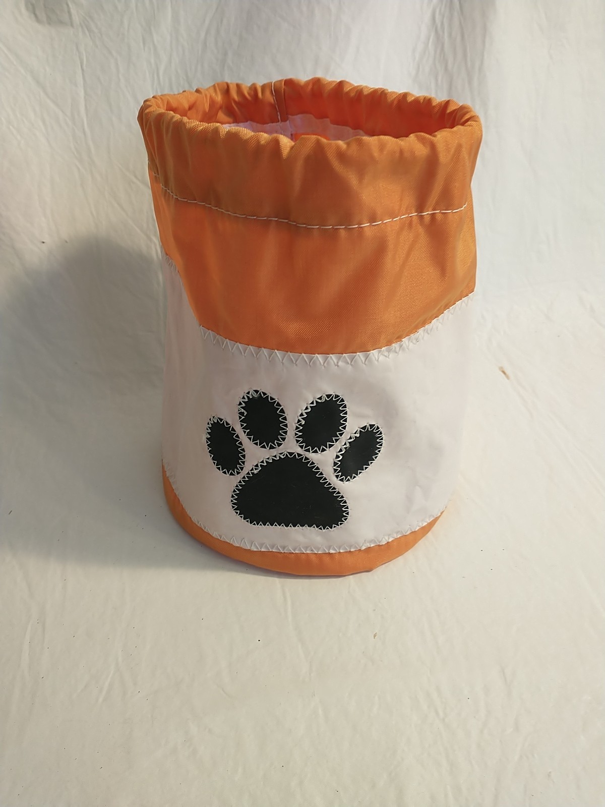 Sea Bags Maine Drawstring Ditty Bucket Bag Dog Paw Print Orange White Used USA