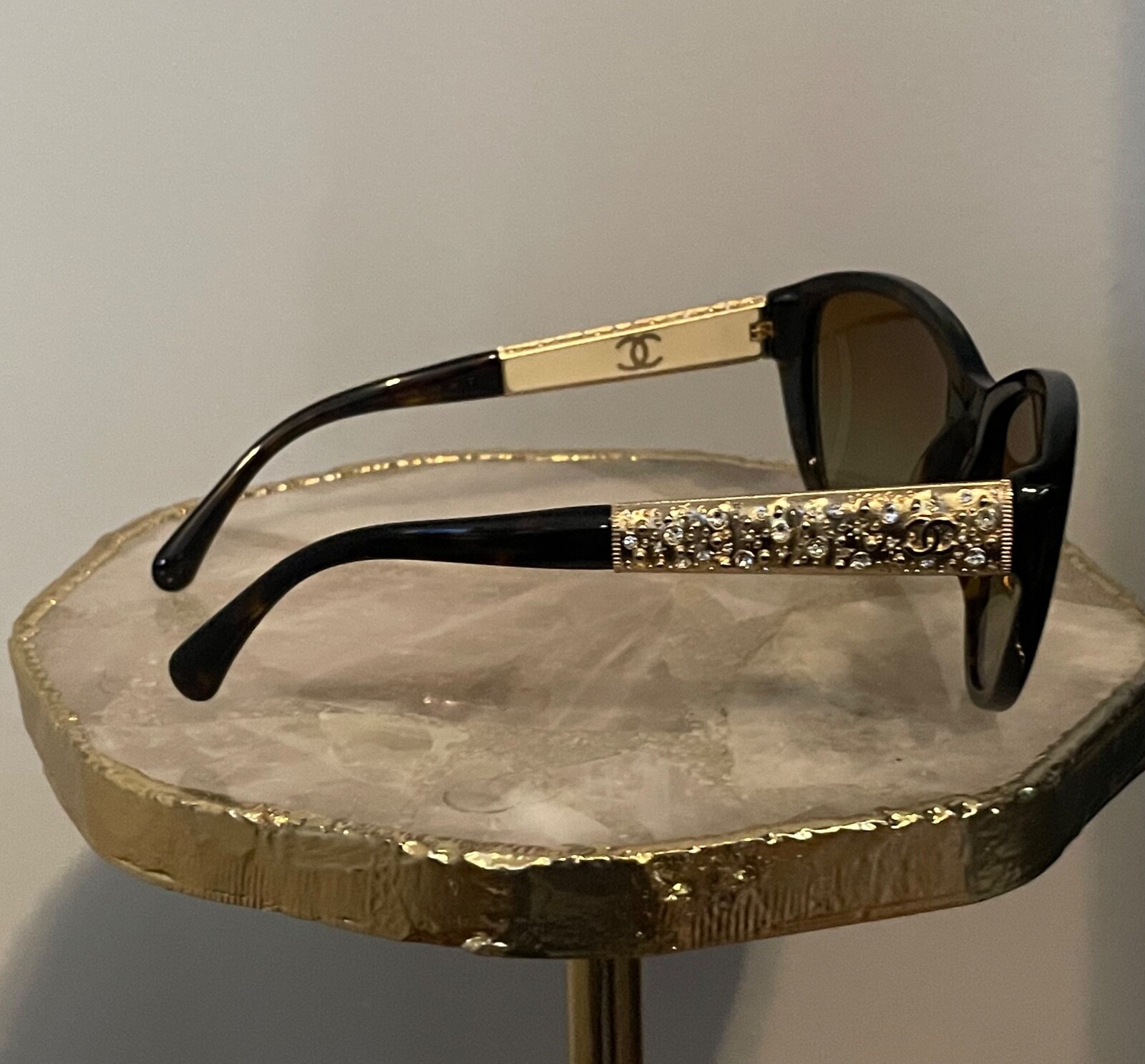 NIB CHANEL POLARIZED ACETATE BROWN GOLD CC LOGO CRYSTAL SUNGLASSES SUNNIES $950