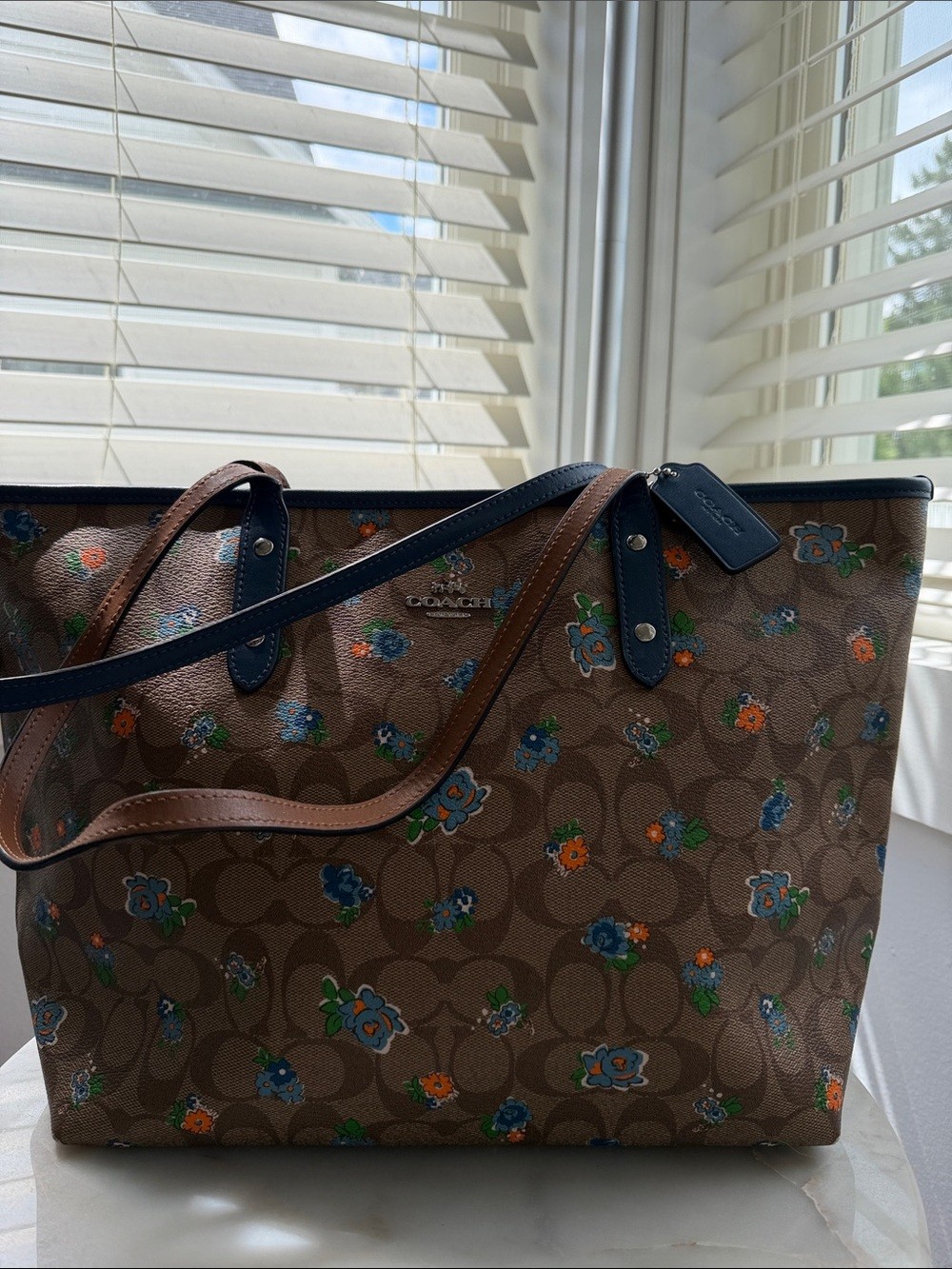 Coach City Zip Tote in Floral Signature Logo Print