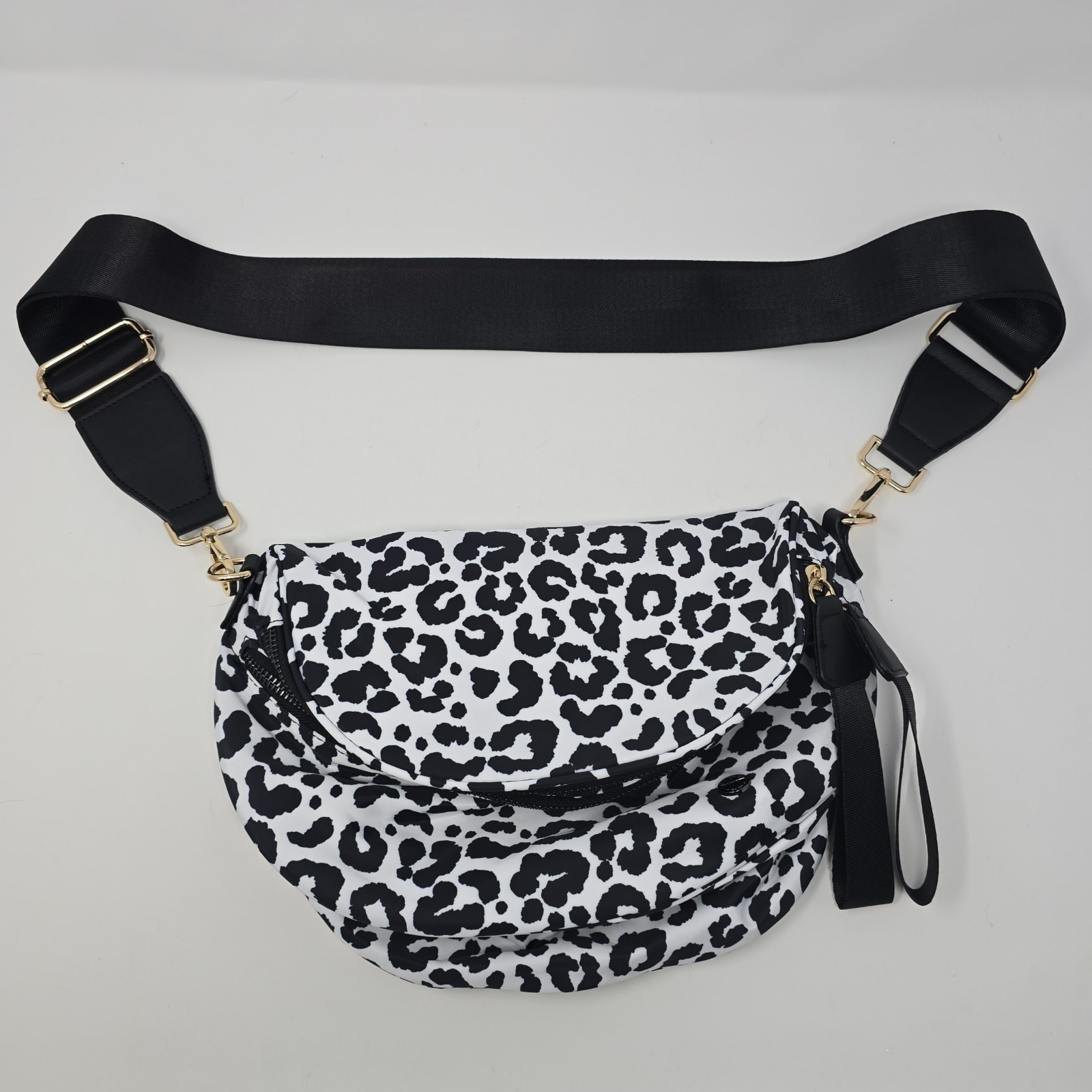 Leopard Print Crossbody Bag Black White Animal Print Multi-Pocket Nylon Purse