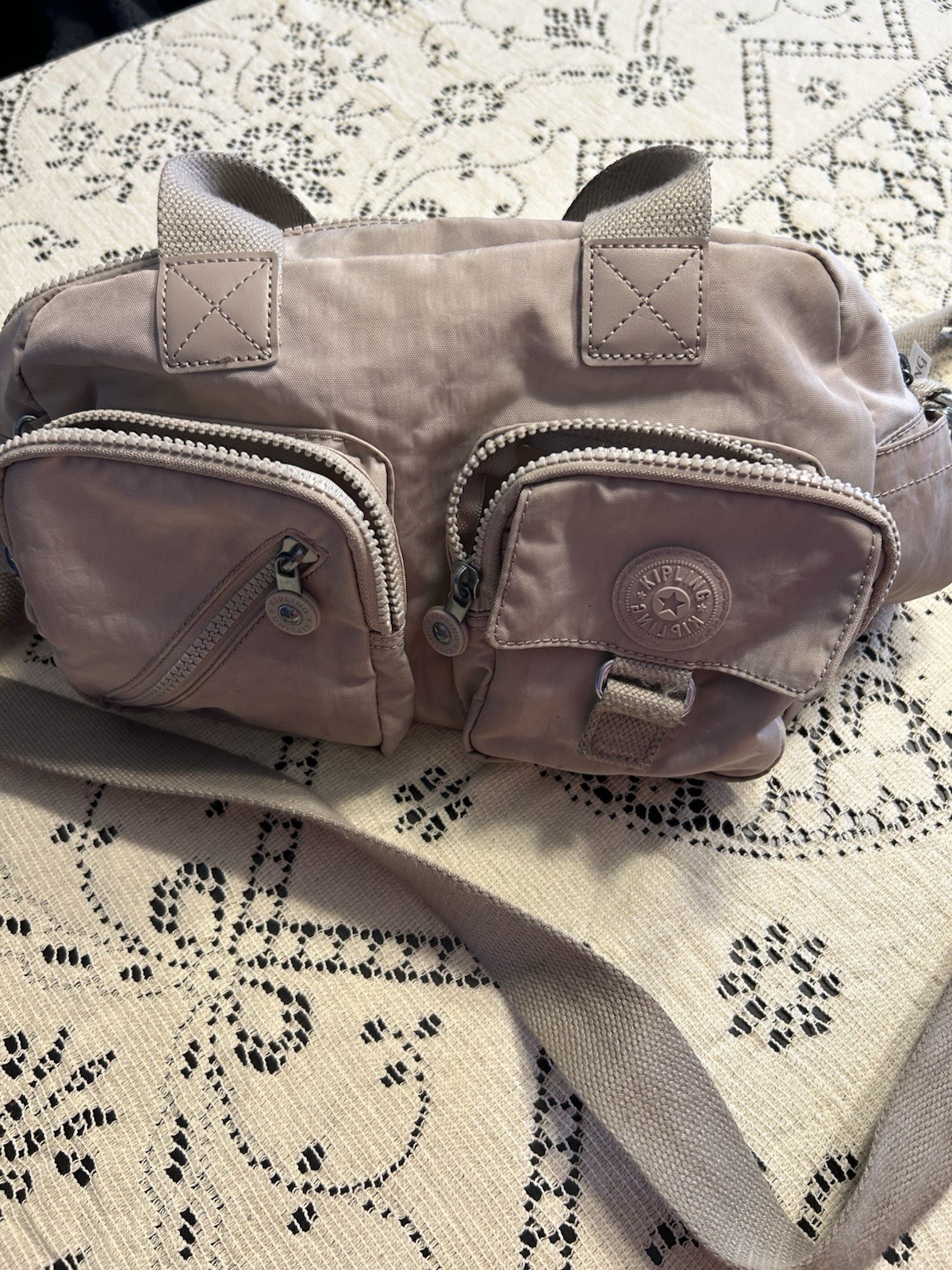 Kipling Defea Shoulder Bag Nylon-used Lightweight Water-resistant