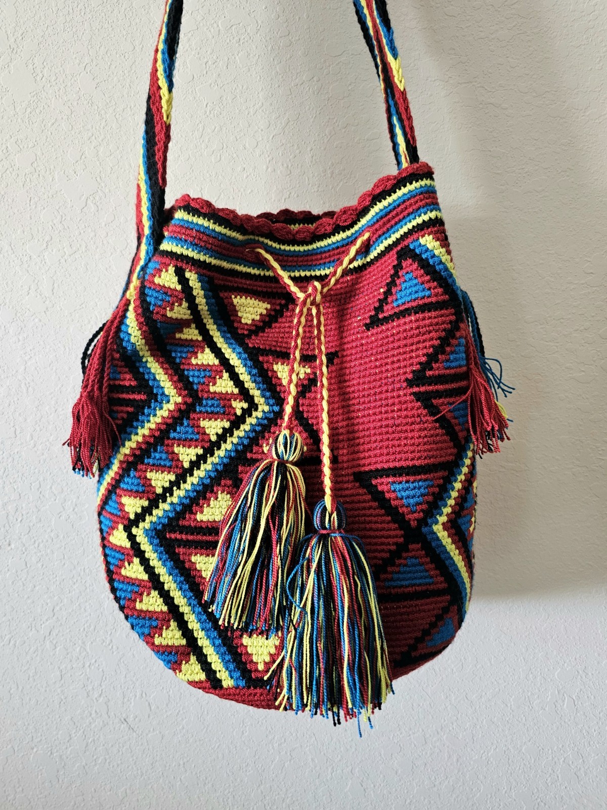 Authentic Handwoven Colombian Wayuu Mochila Bucket Bag – Boho Crossbody