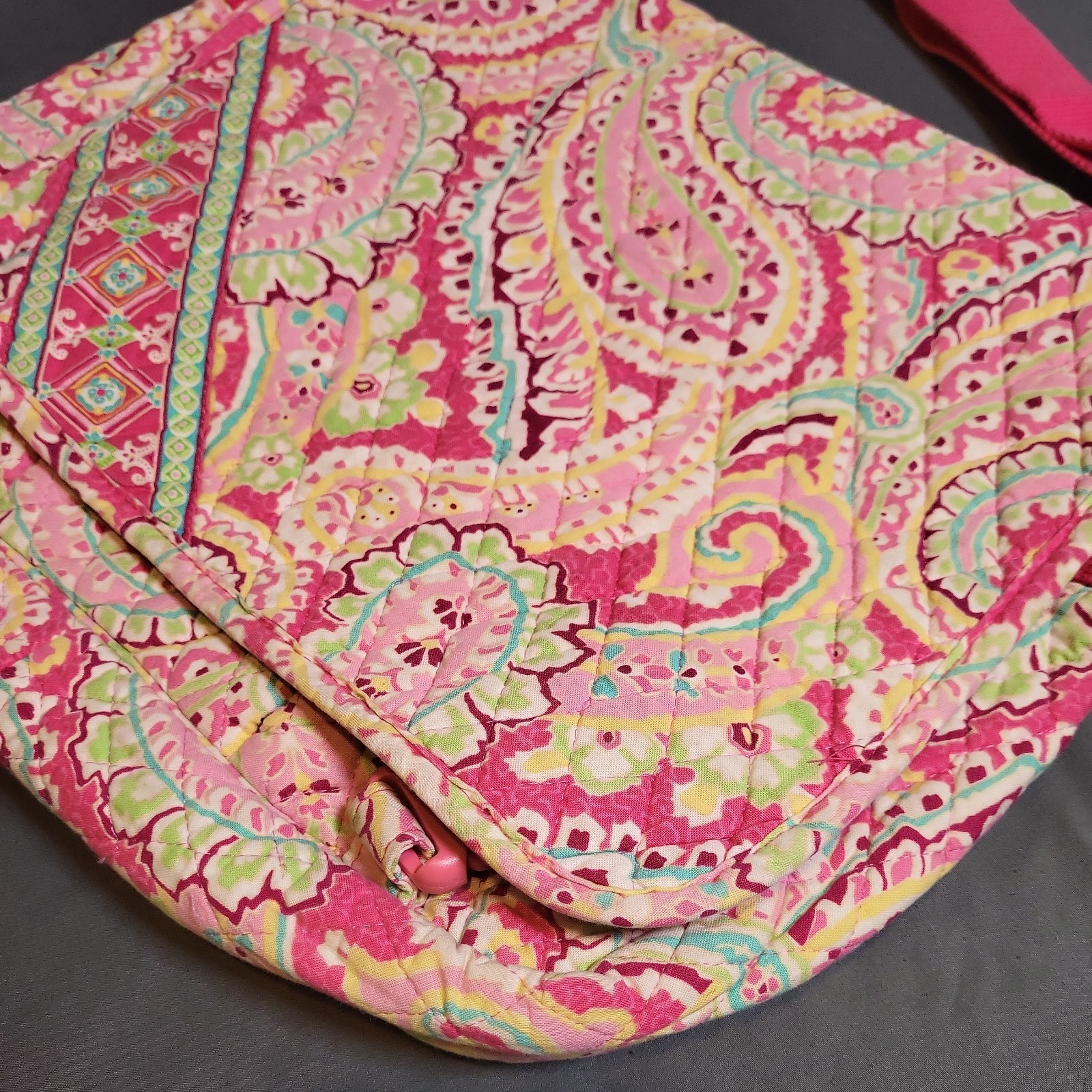 Vera Bradley Capri Melon Paisley Messenger Bag/Computer Bag