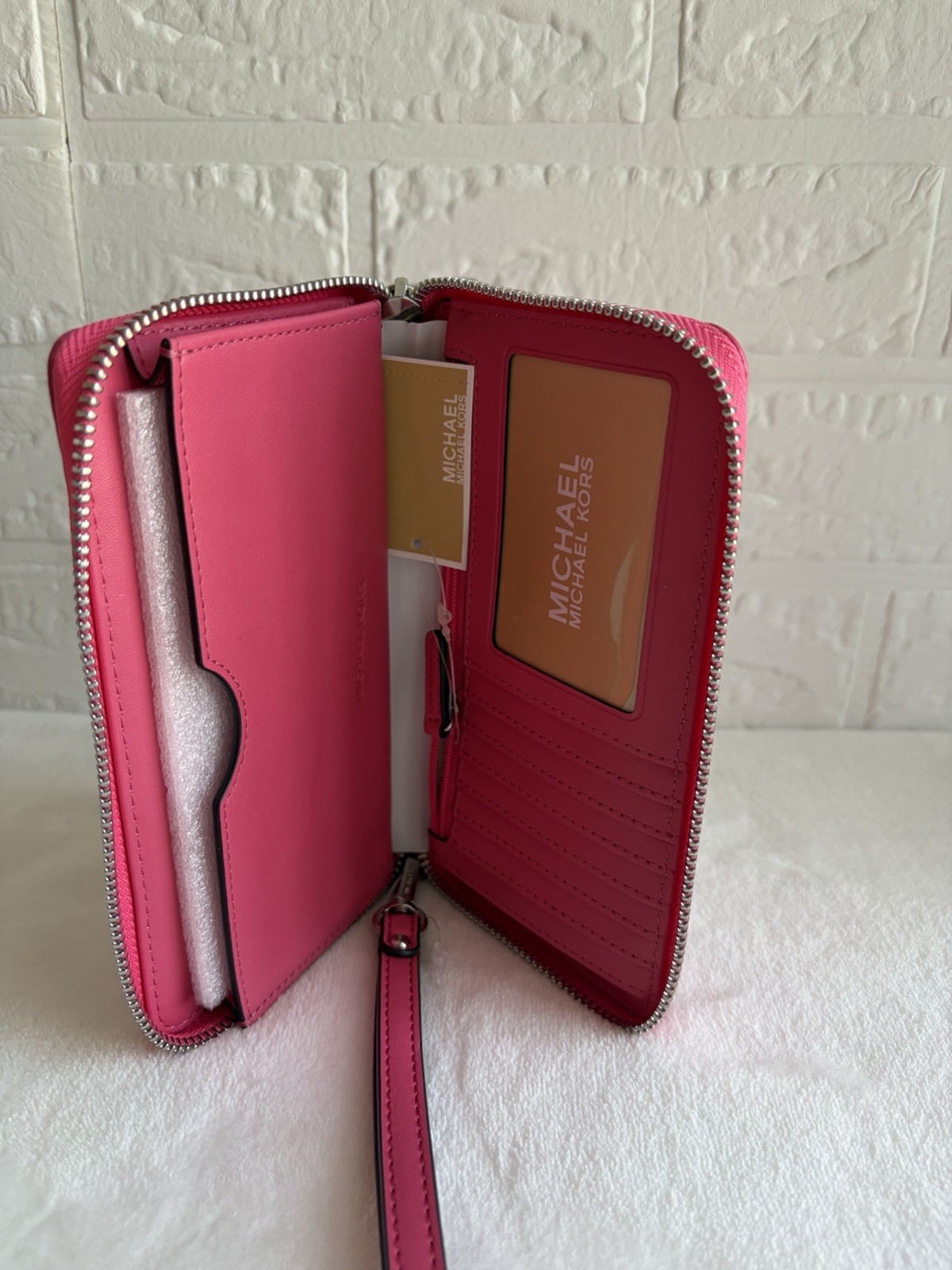 Michael Kors Medium Pink Heart Print Satchel Zip Detachable Strap Wristlet