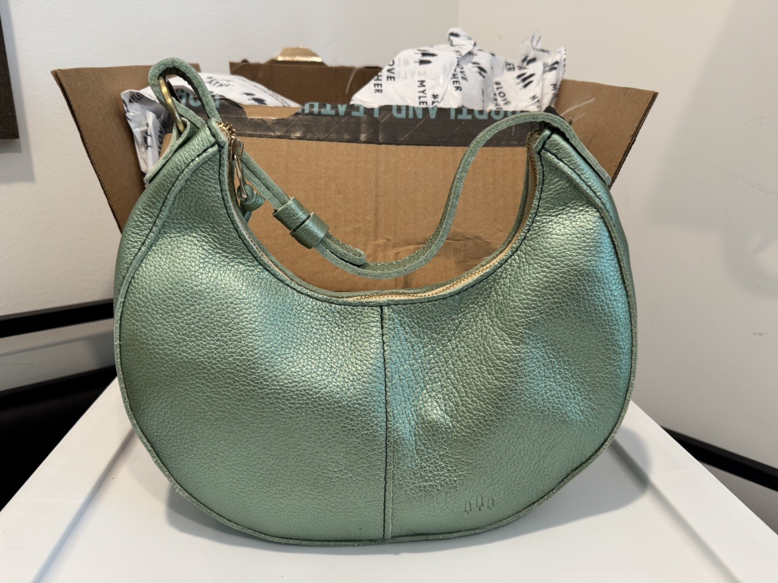 Portland Leather Goods Nora Shoulder Bag in Beetle