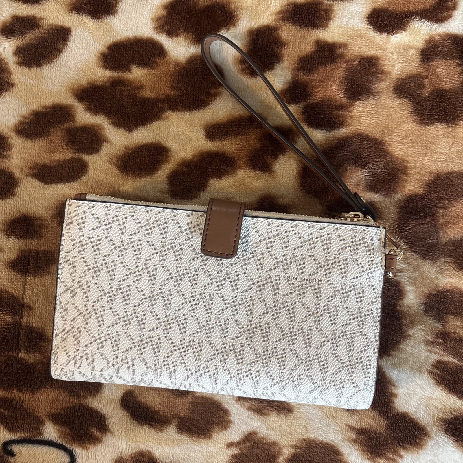 Michael Kors Jet Set Large Logo Shoulder Bag Vanilla 35F1GTVT3B + Tech Wallet