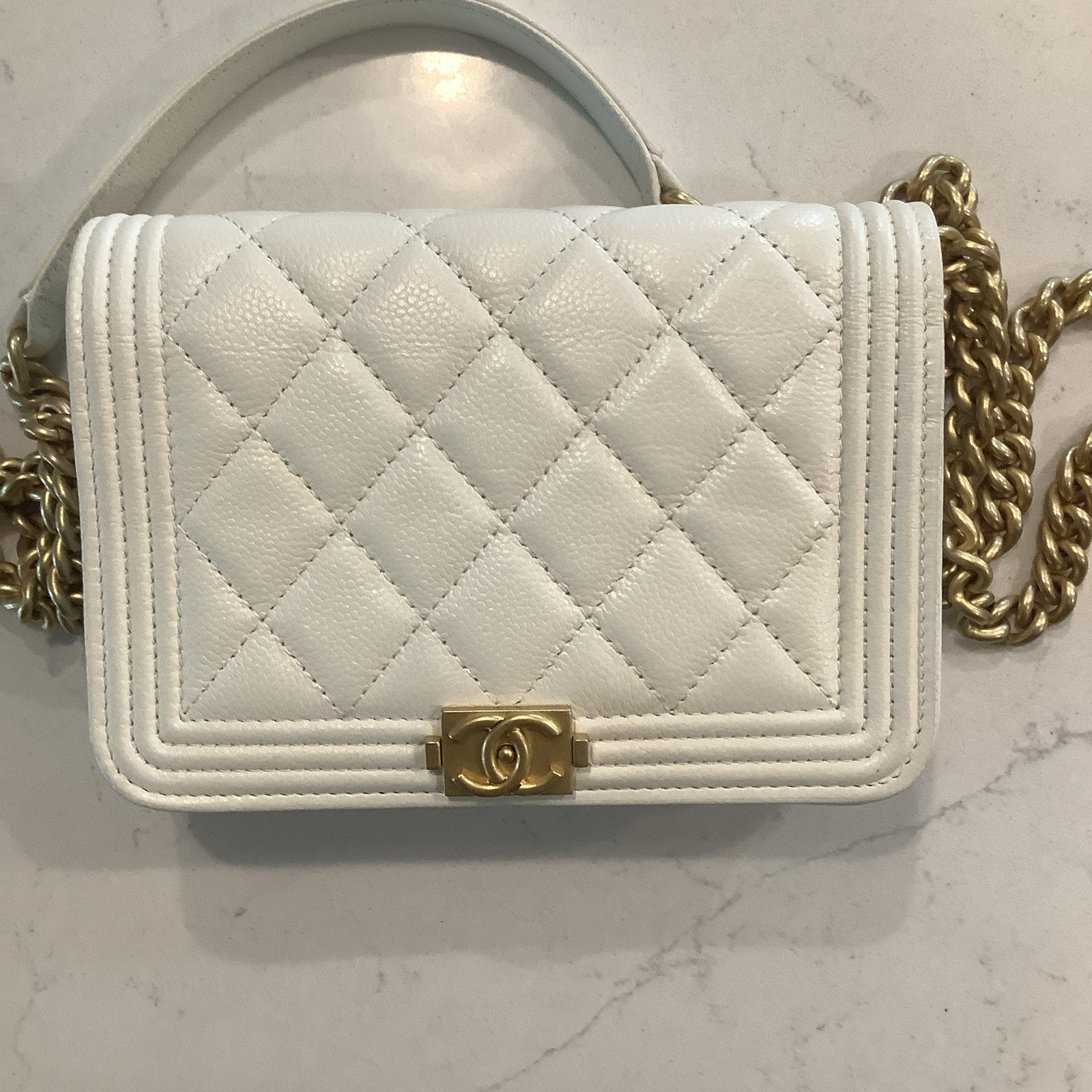 CHANEL White Quilted Flap Shoulder Bag, Gold Hardware, Chain Strap, Logo